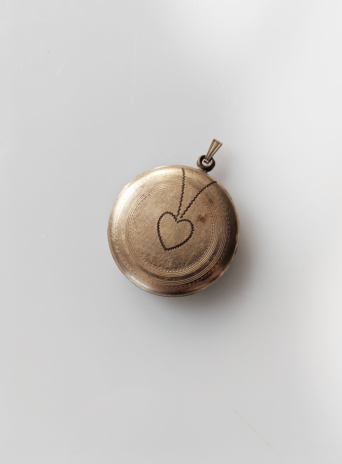 Antique 12kt Gold Locket | Round with Heart Design