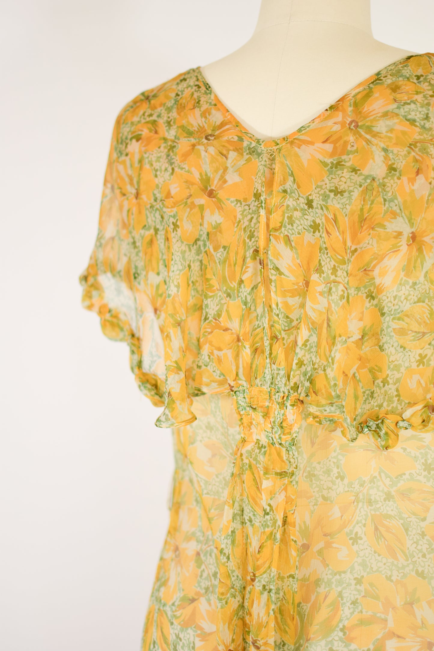 Antique 1920s/30s Tissue Silk Floral Gown | S/M