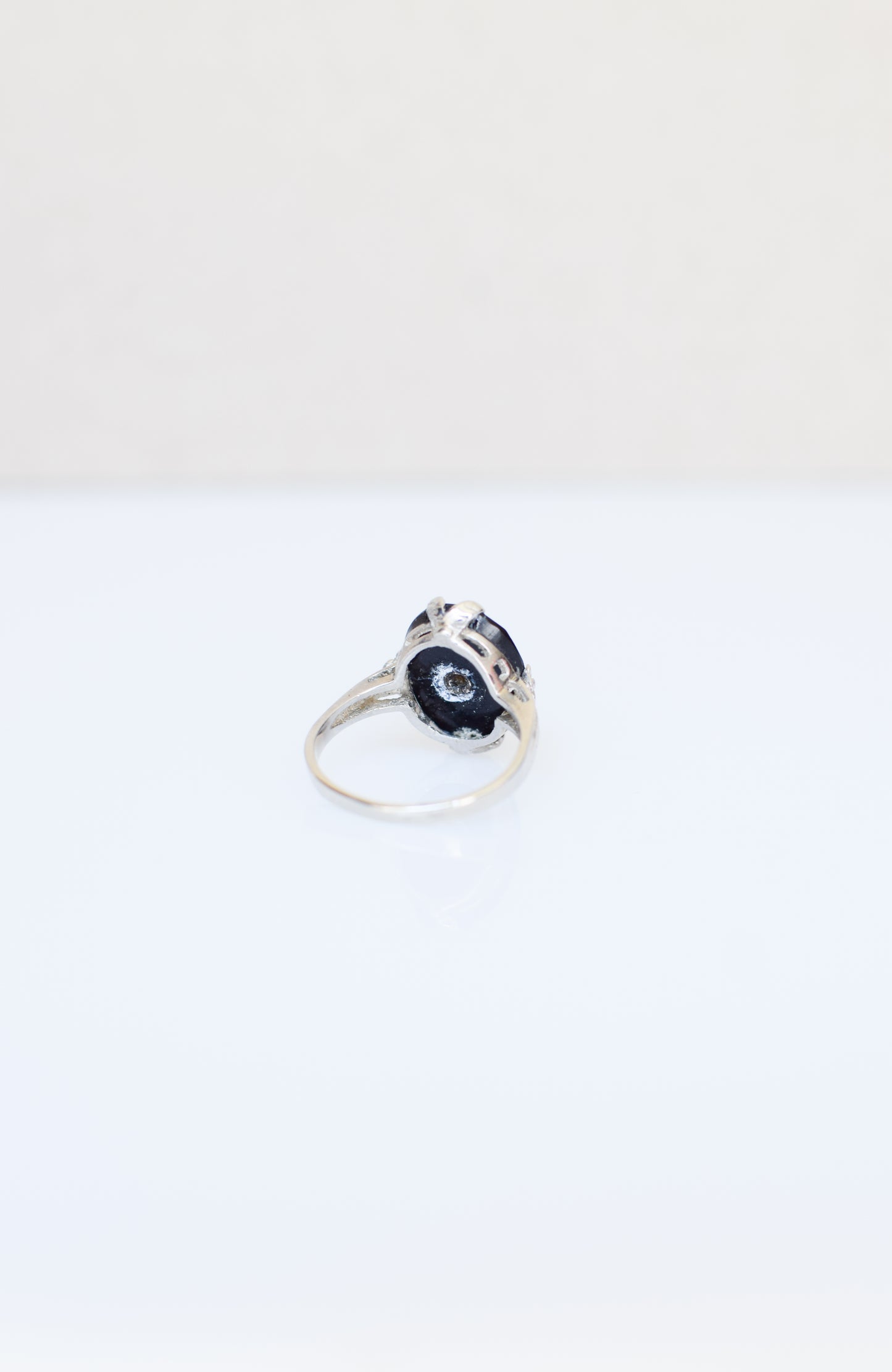 Antique 14kt White Gold, Onyx and Diamond Ring | US 6 3/4