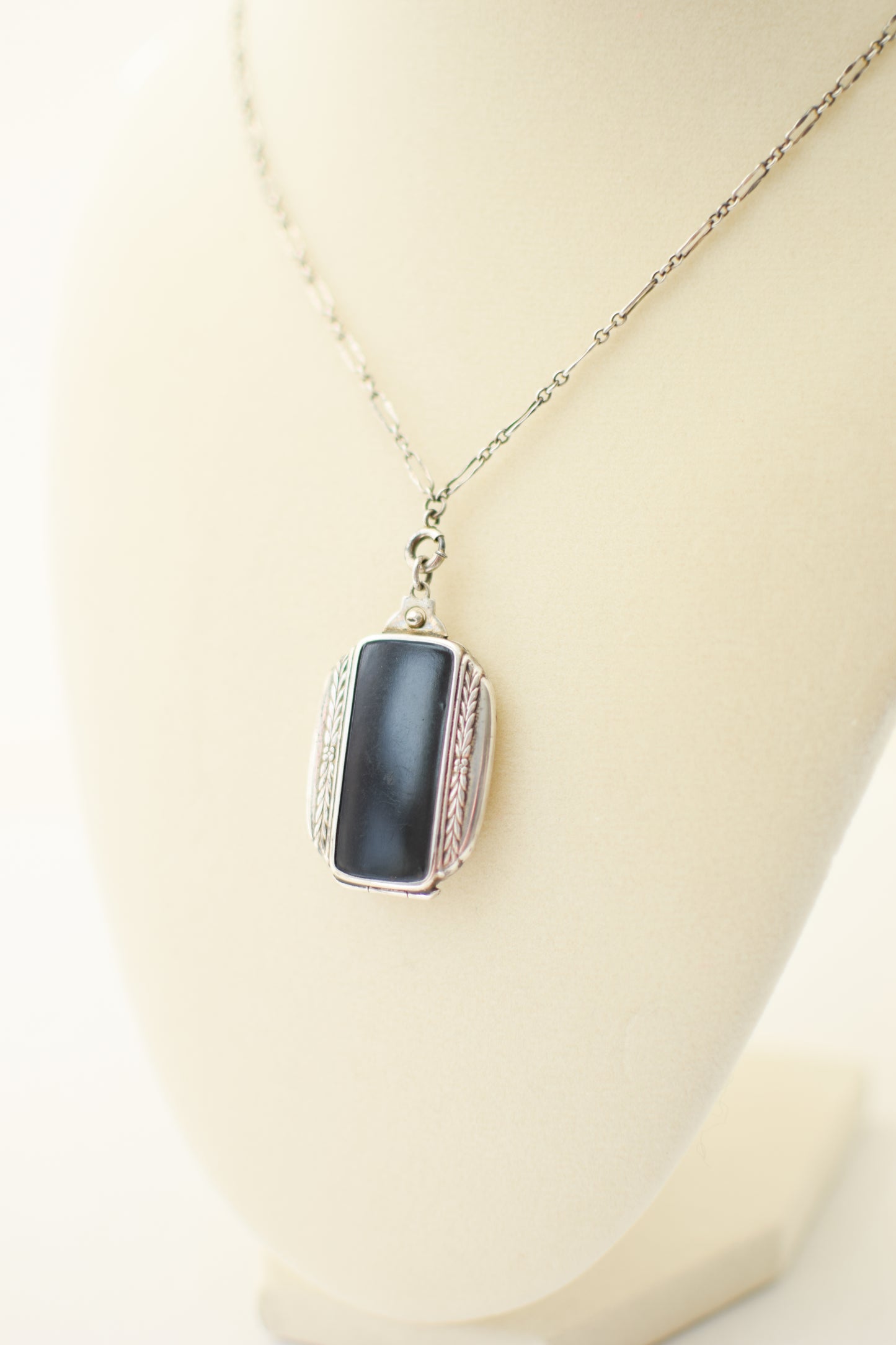 Vintage 1940s Sterling and Enamel Locket