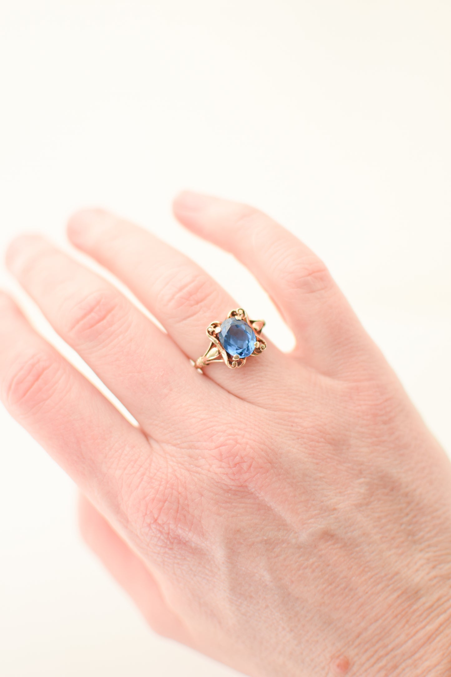 Vintage Fancy 10kt Gold and Spinel Cocktail Ring | US 7.5