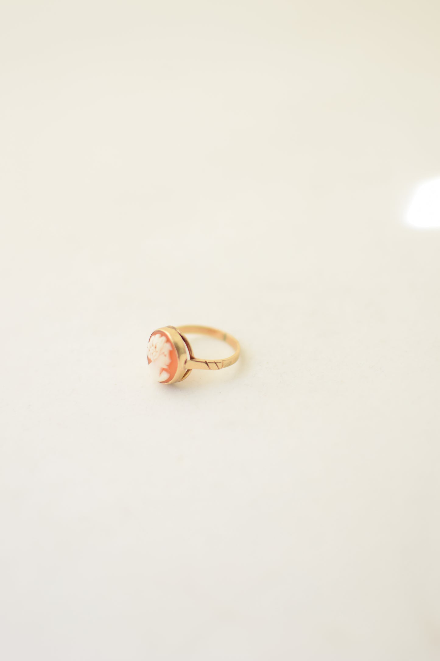 Antique Edwardian Era 14kt Gold Cameo Ring | US 4.25