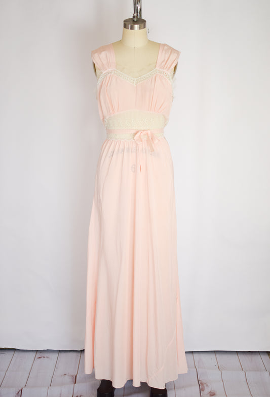 Vintage 1950s Pink Nightgown | M