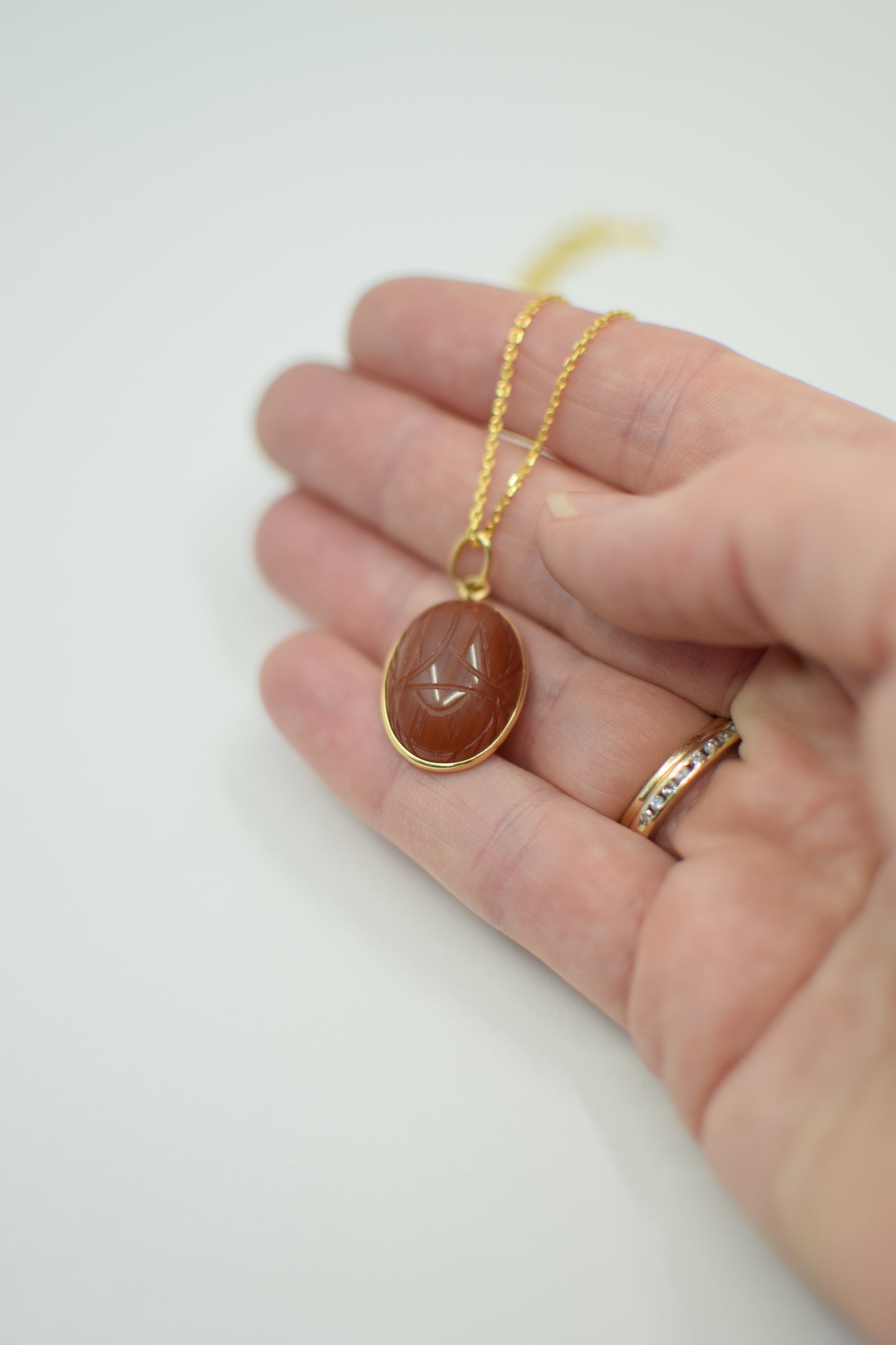 Vintage 14 kt Gold and Carnelian Scarab Pendant Necklace