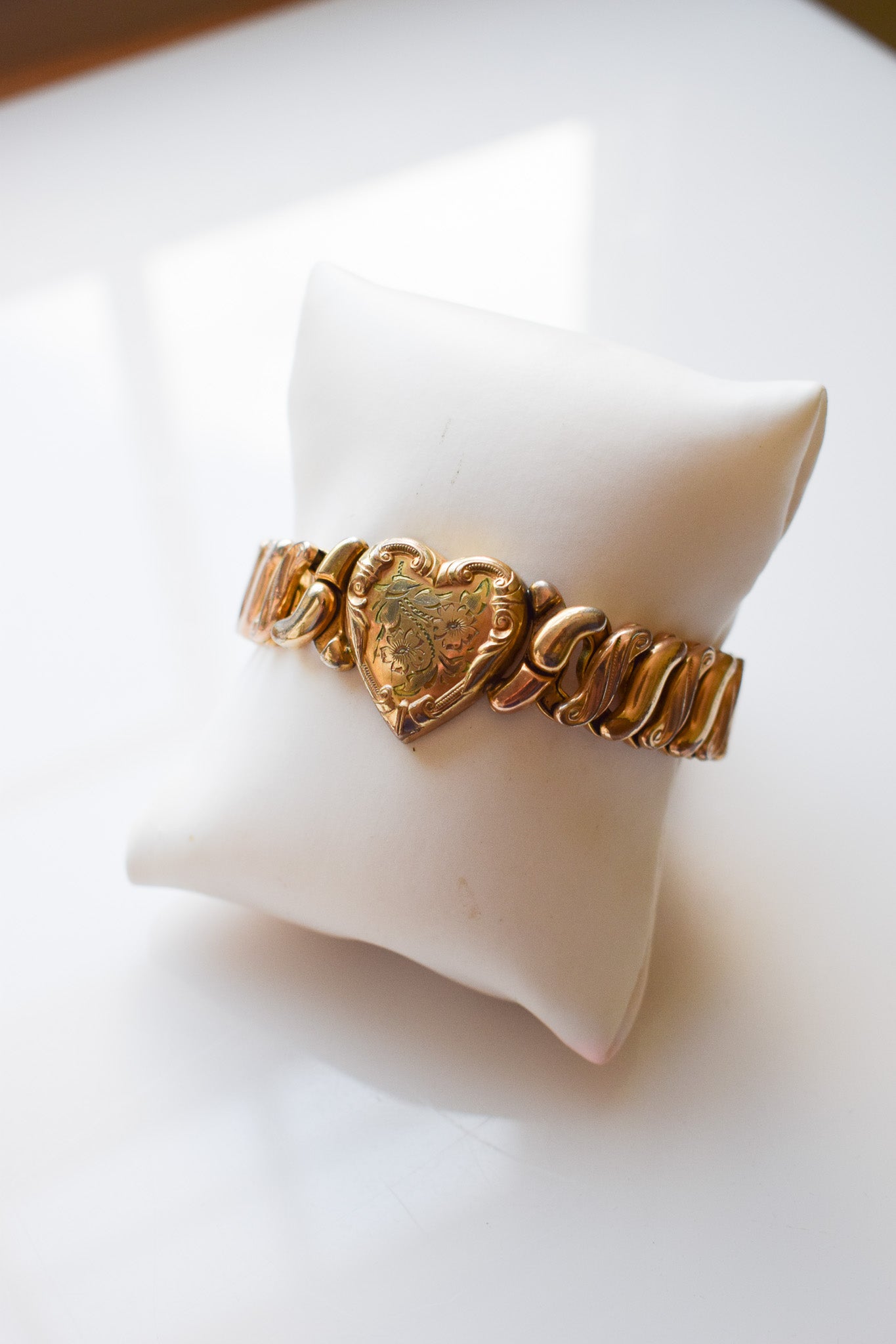 Vintage 1940s Sweetheart Bracelet