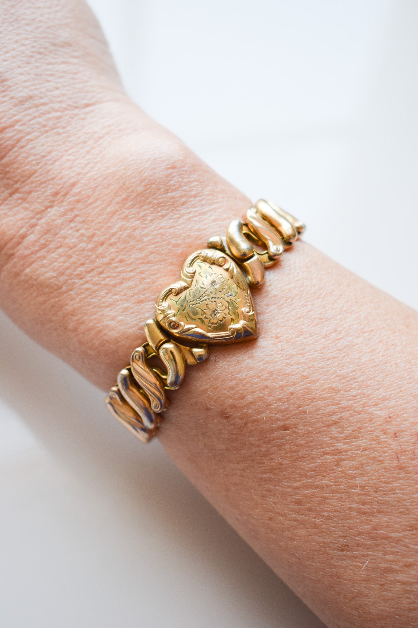 Vintage 1940s Sweetheart Bracelet