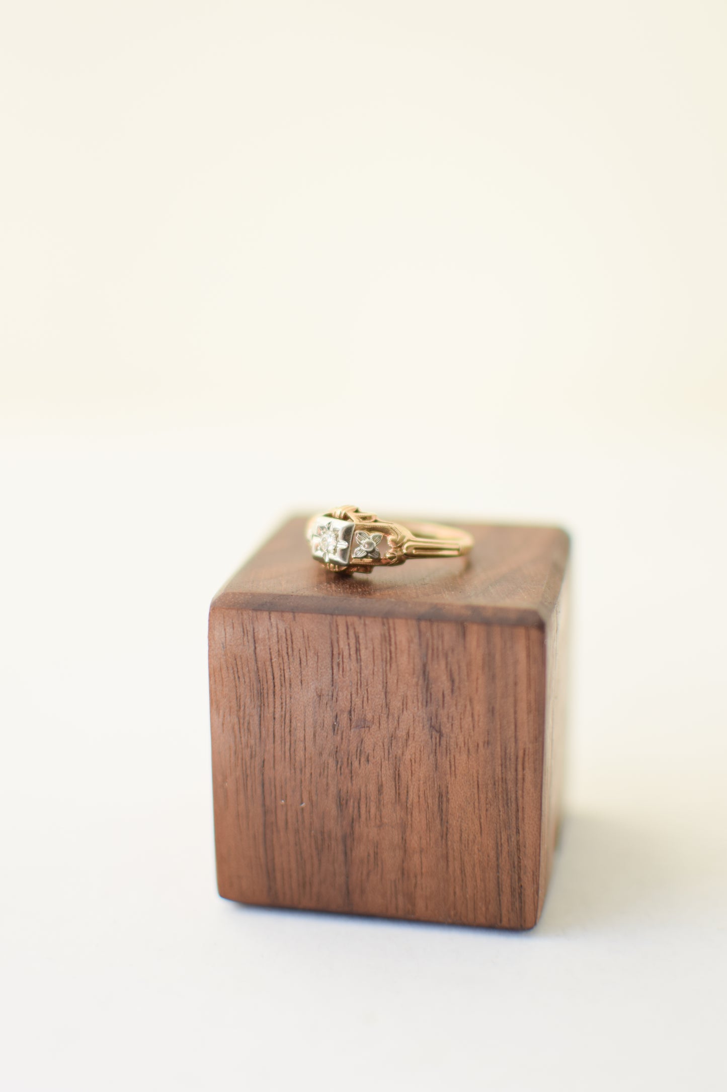 Vintage 1930s/40s 14kt Gold and Diamond Ring | US 5.75