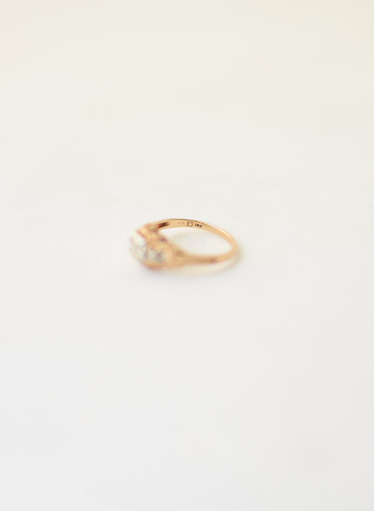 Vintage 1930s/40s 14kt Gold and Diamond Ring | US 5.75