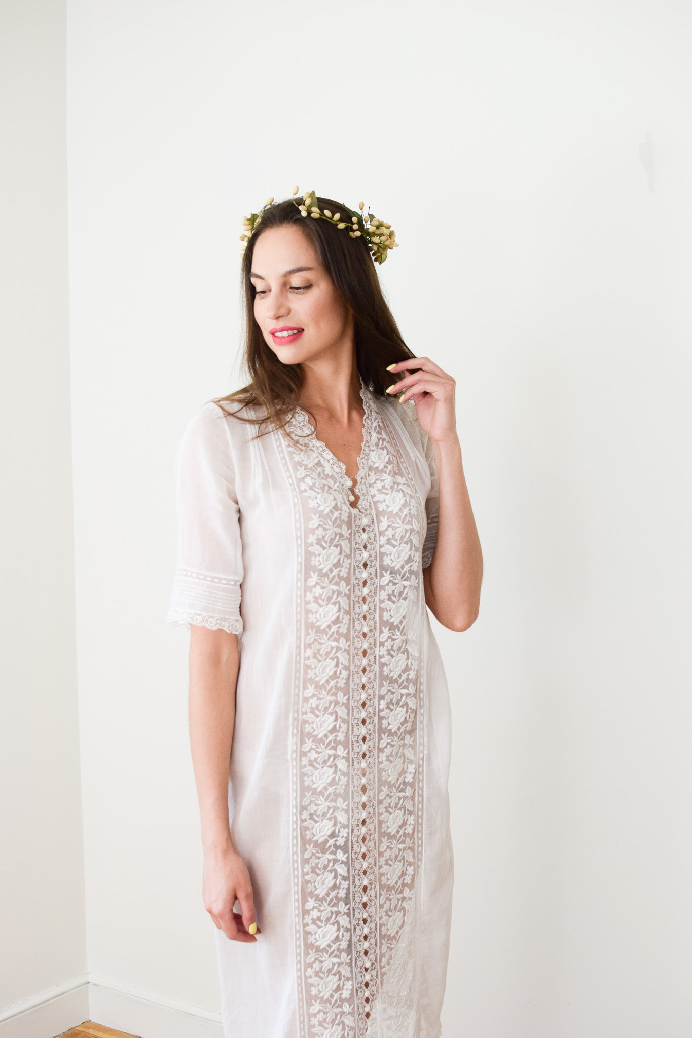 Antique 1920s Cotton and Lace Dress | XS