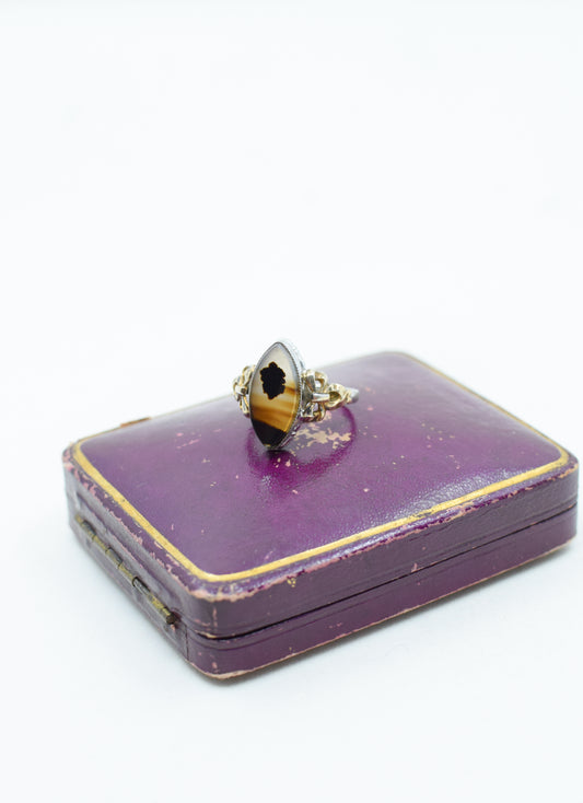 1940s Art Deco Agate, Sterling Silver and 10kt Gold Ring | US 7
