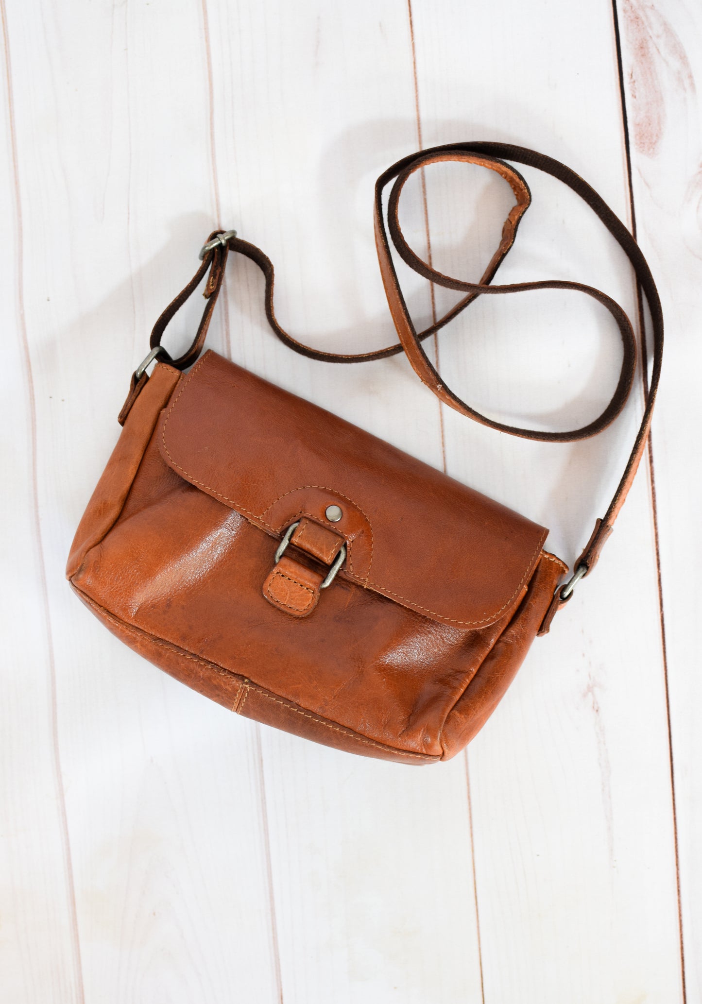 Jack Georges Buffalo Leather Crossbody Bag | caramel