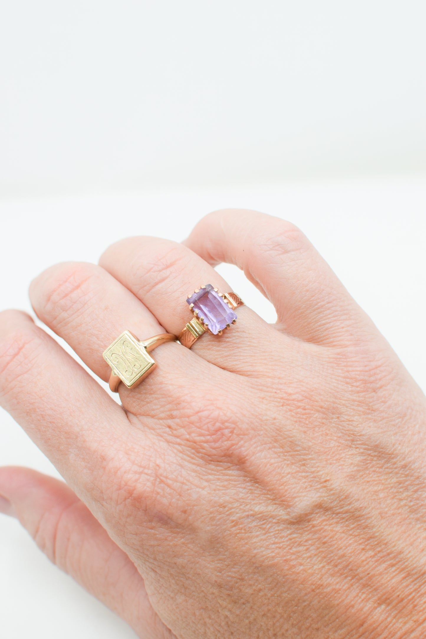 Antique Victorian 8 Kt Gold and Amethyst Ring | US 5.5-5.75
