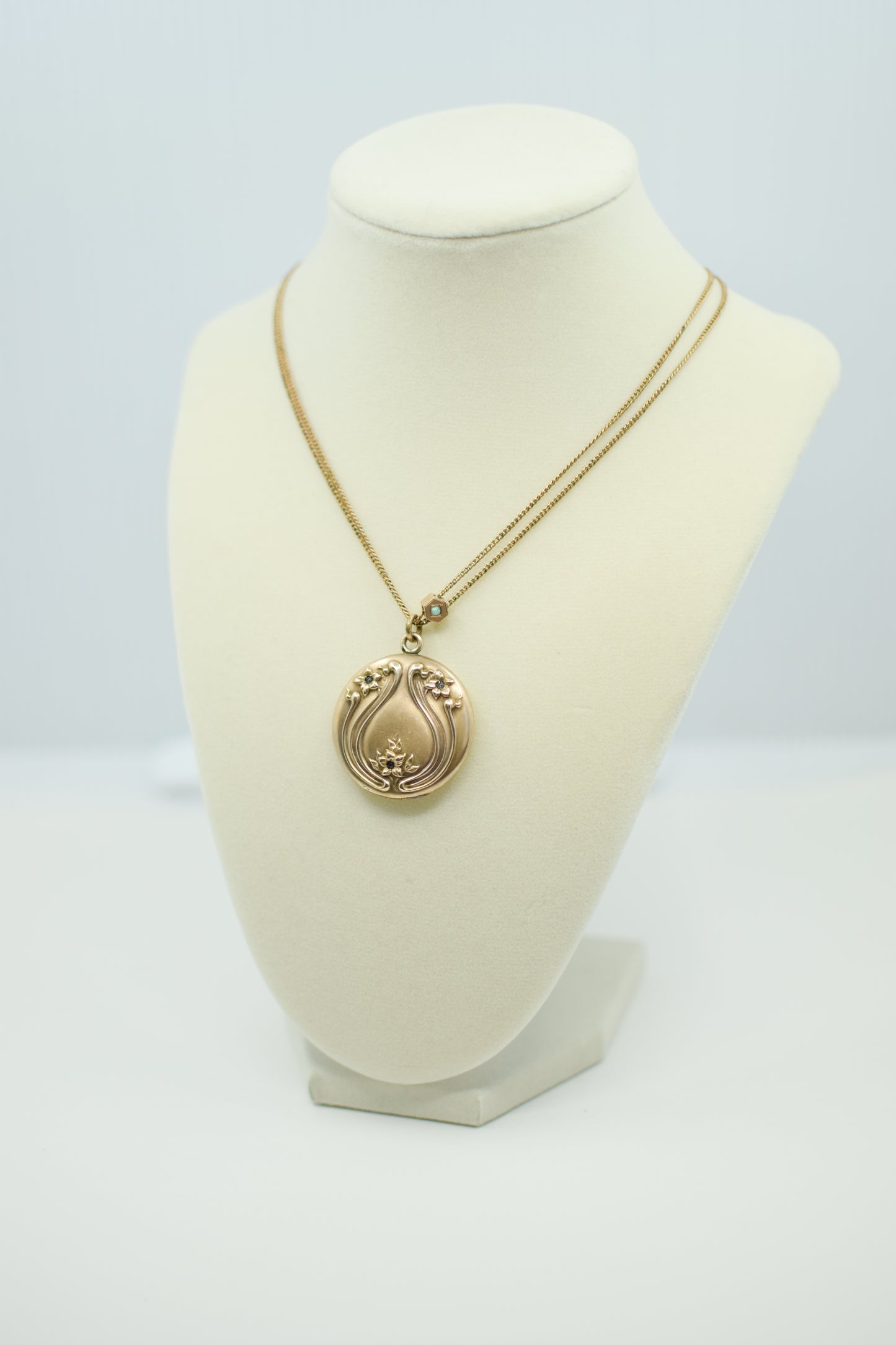 Antique Gold Filled Art Nouveau Locket