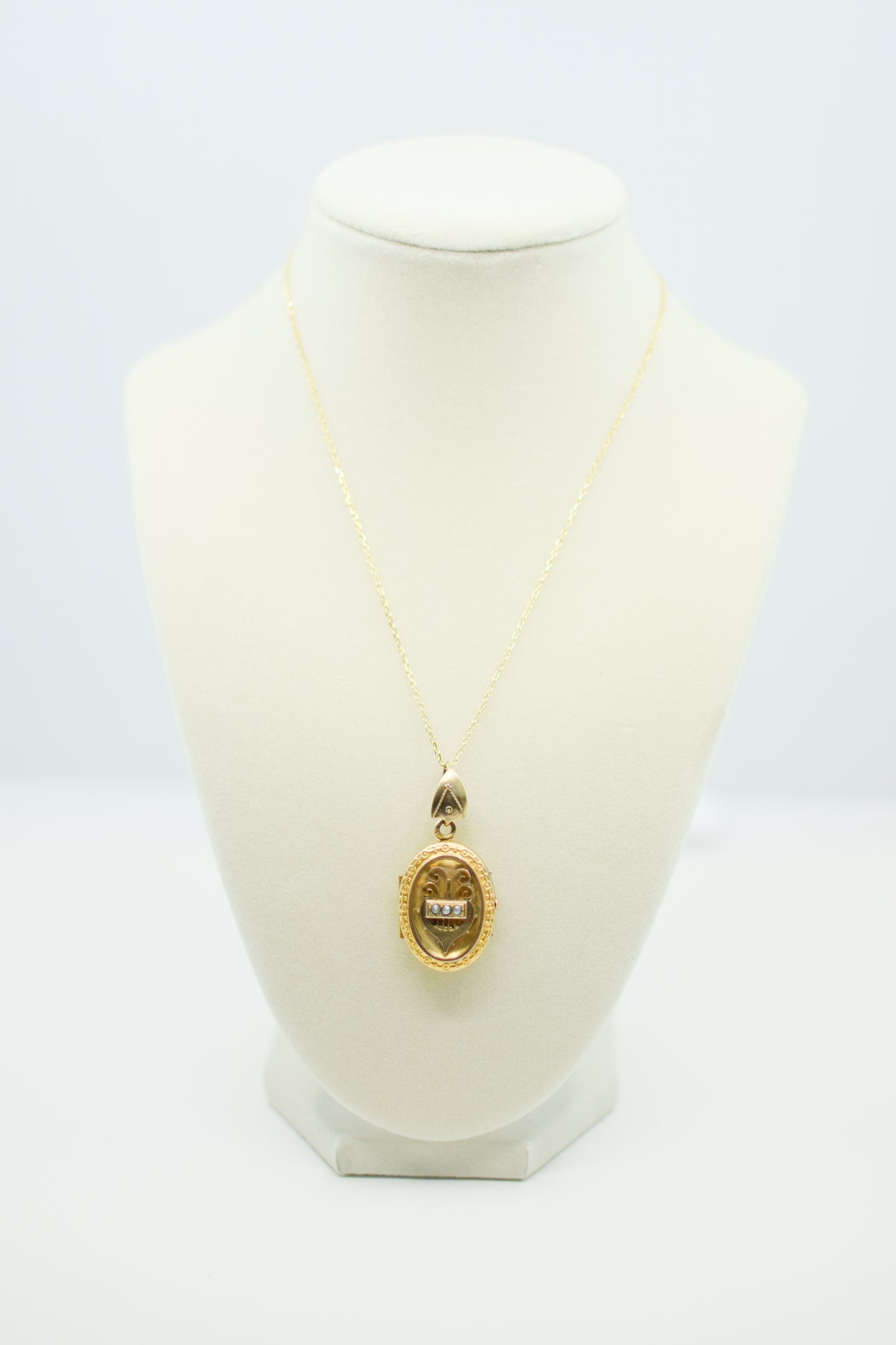 Antique Victorian Gold Filled Locket | Gold + Pearl