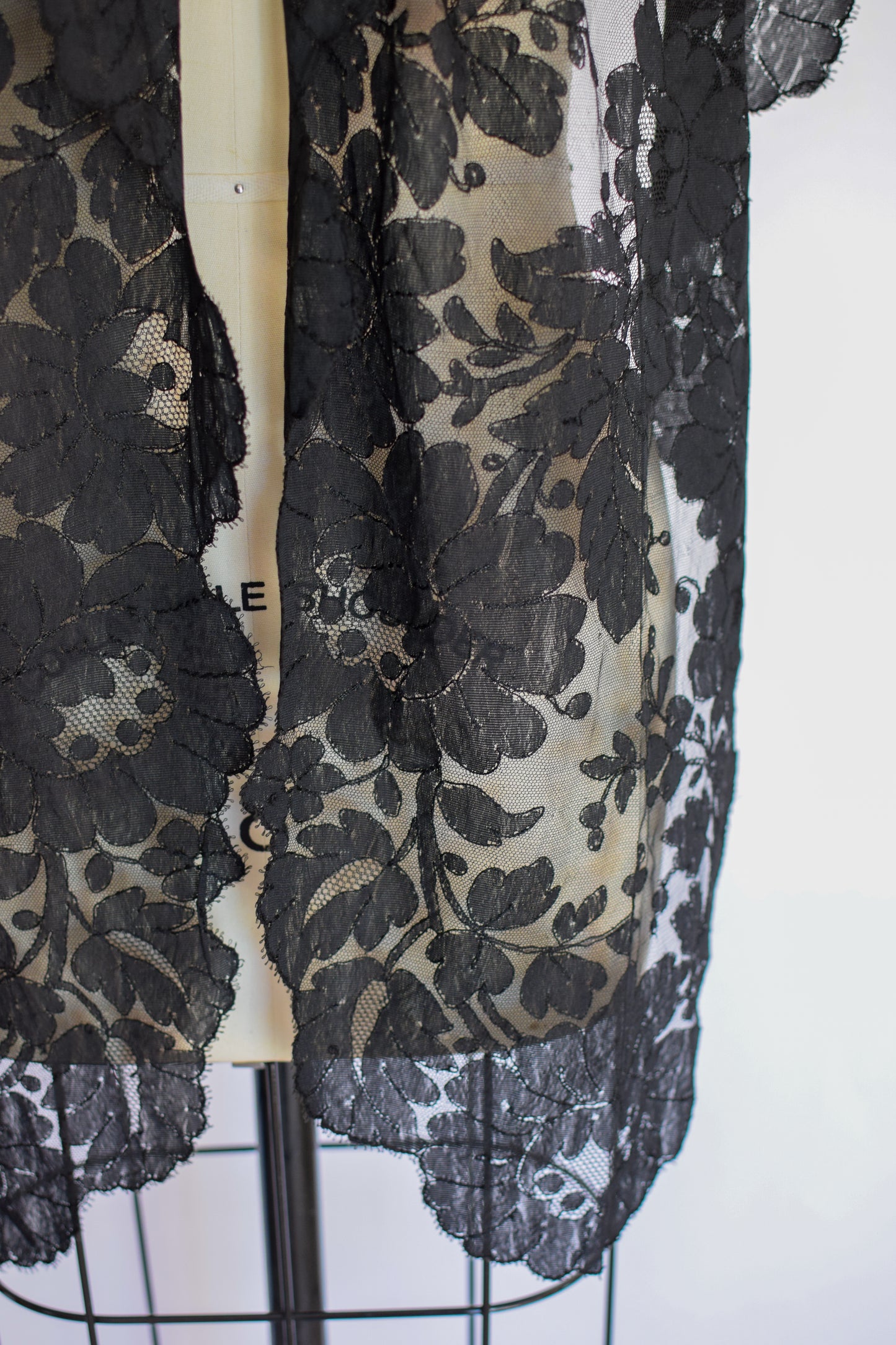 Antique Victorian Chantilly Lace Shawl