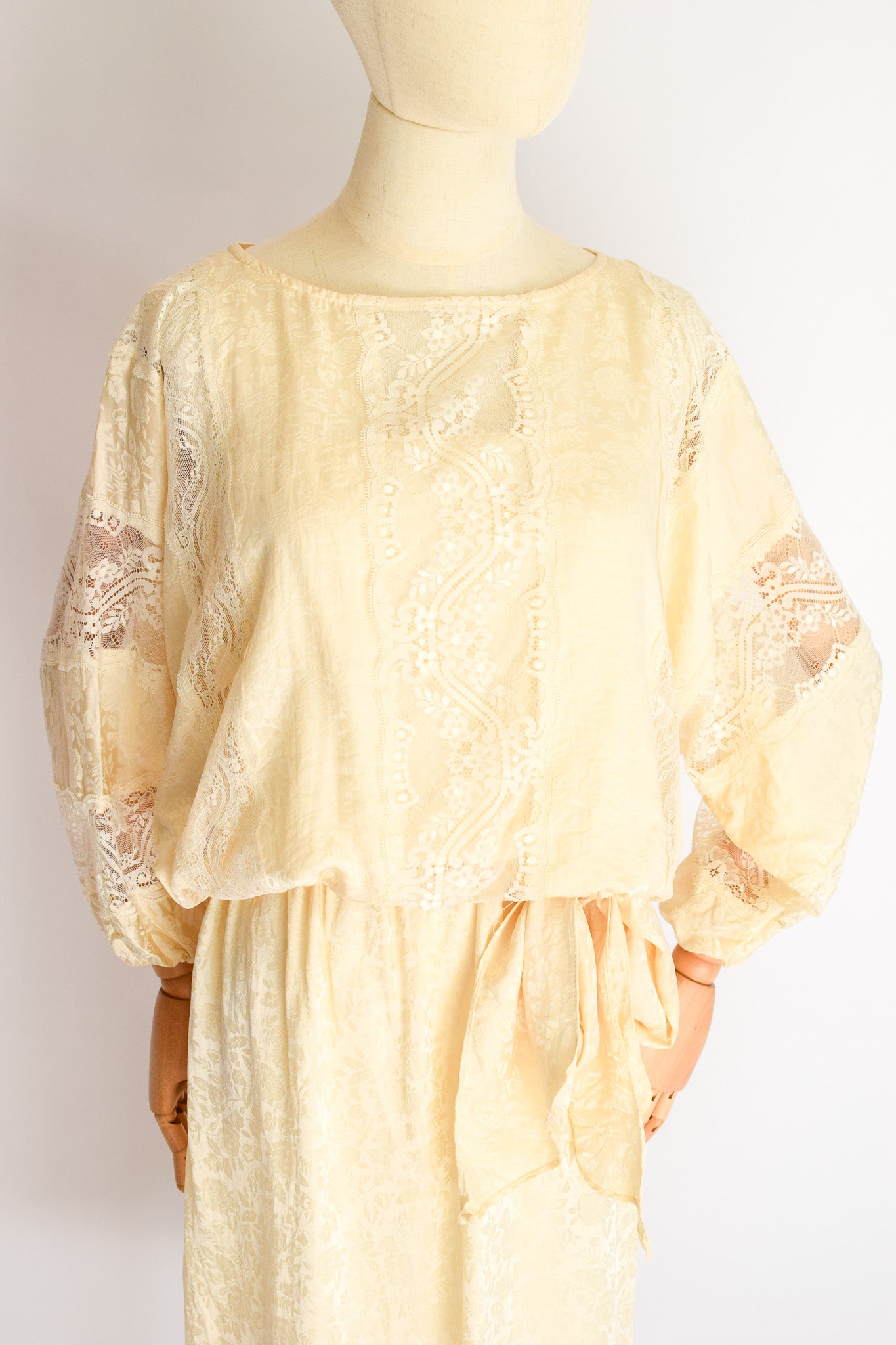 1980s Silk and Lace Dress | XS