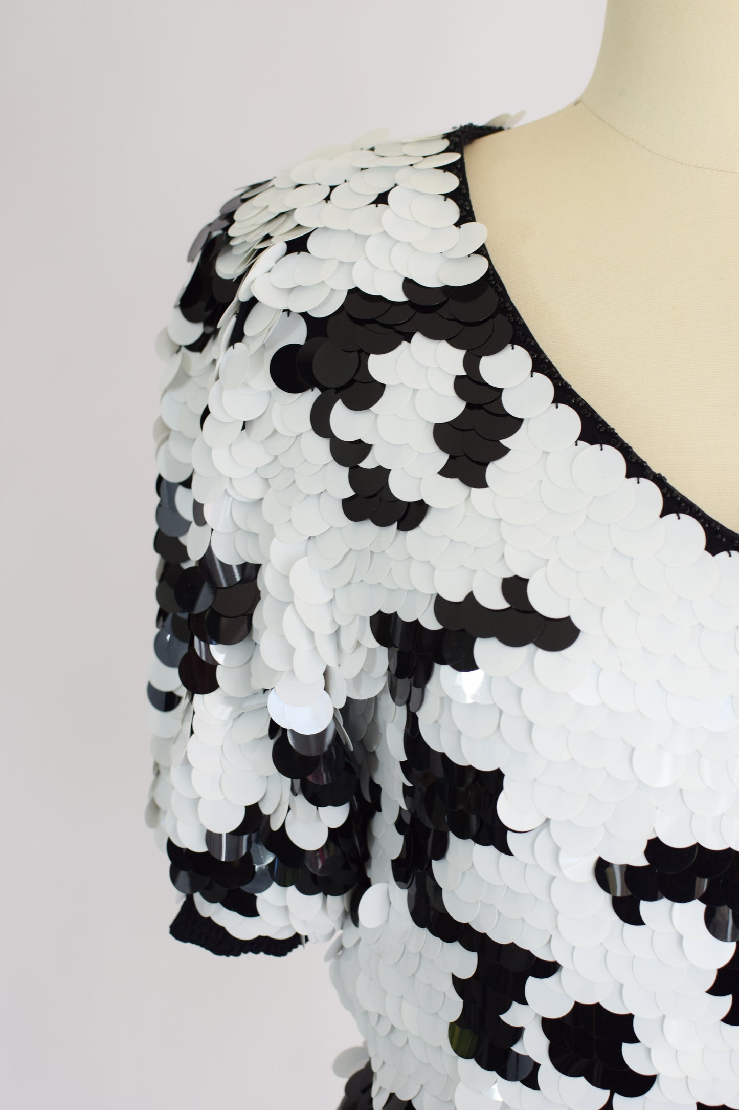 Vintage Black and White Paillettes Sequin Top | M