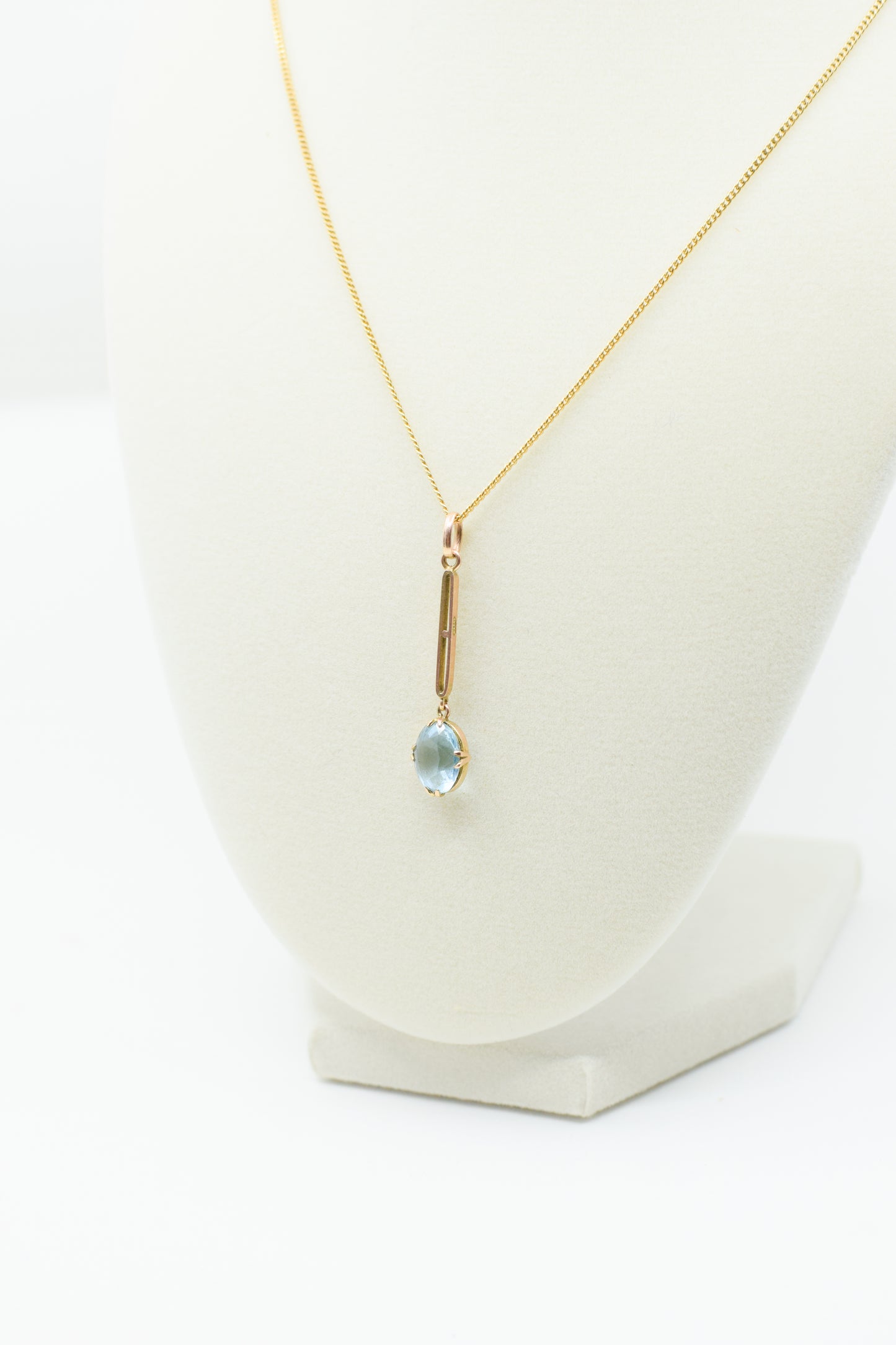 Antique Edwardian 9 Karat Gold and Aquamarine Pendant