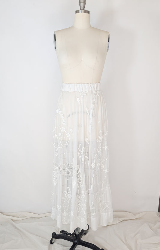 Antique Edwardian White Work and Lace Skirt | XS/S