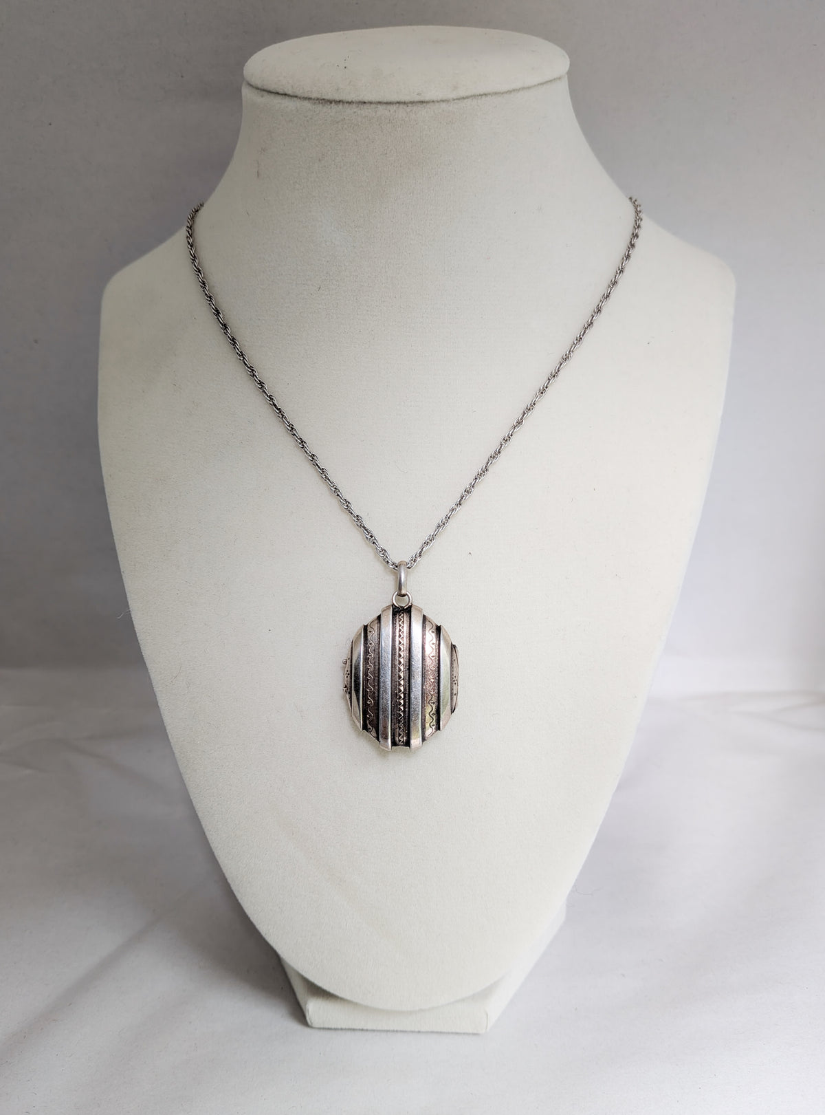 Antique Victorian Banded Locket
