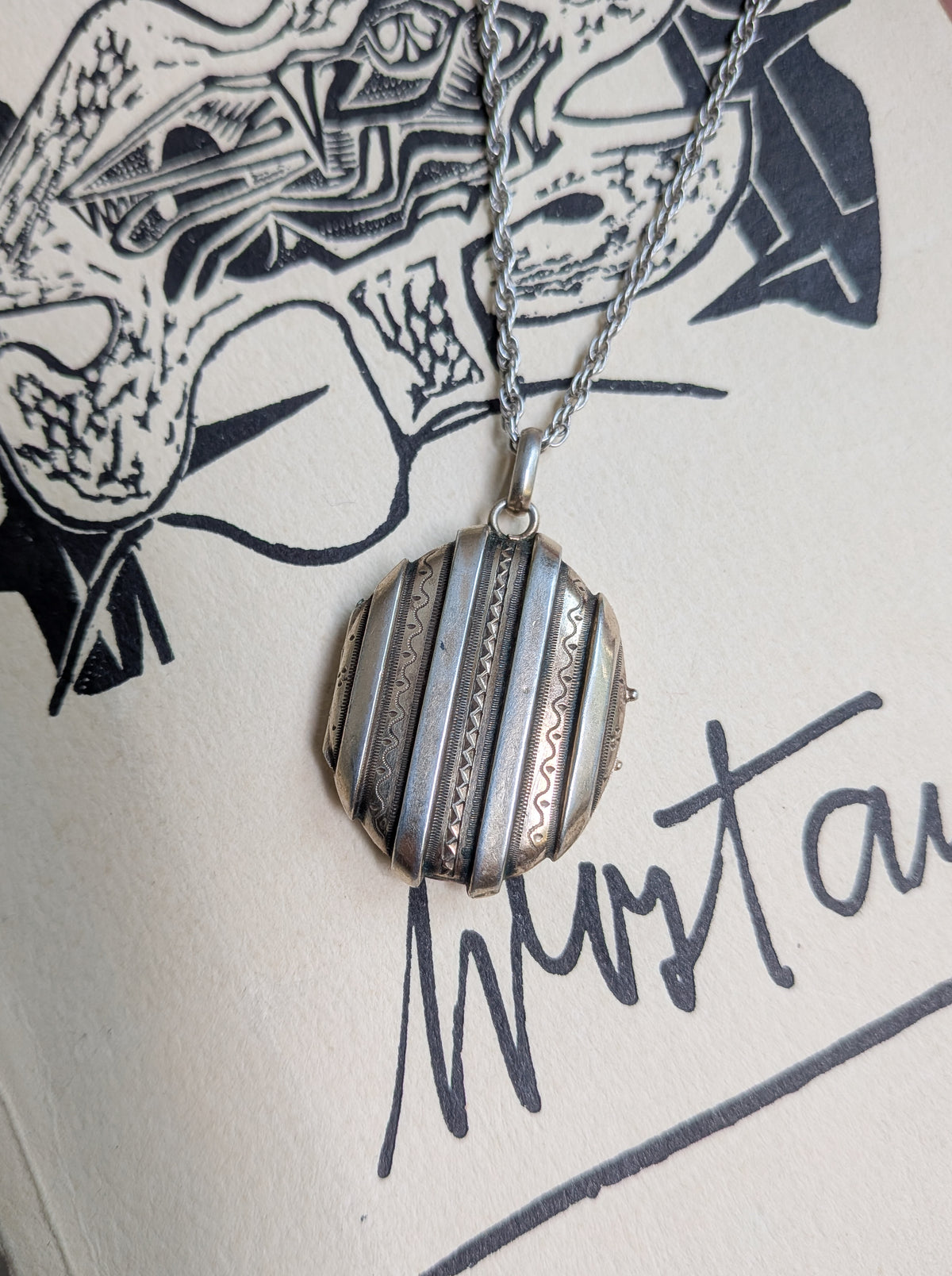 Antique Victorian Banded Locket
