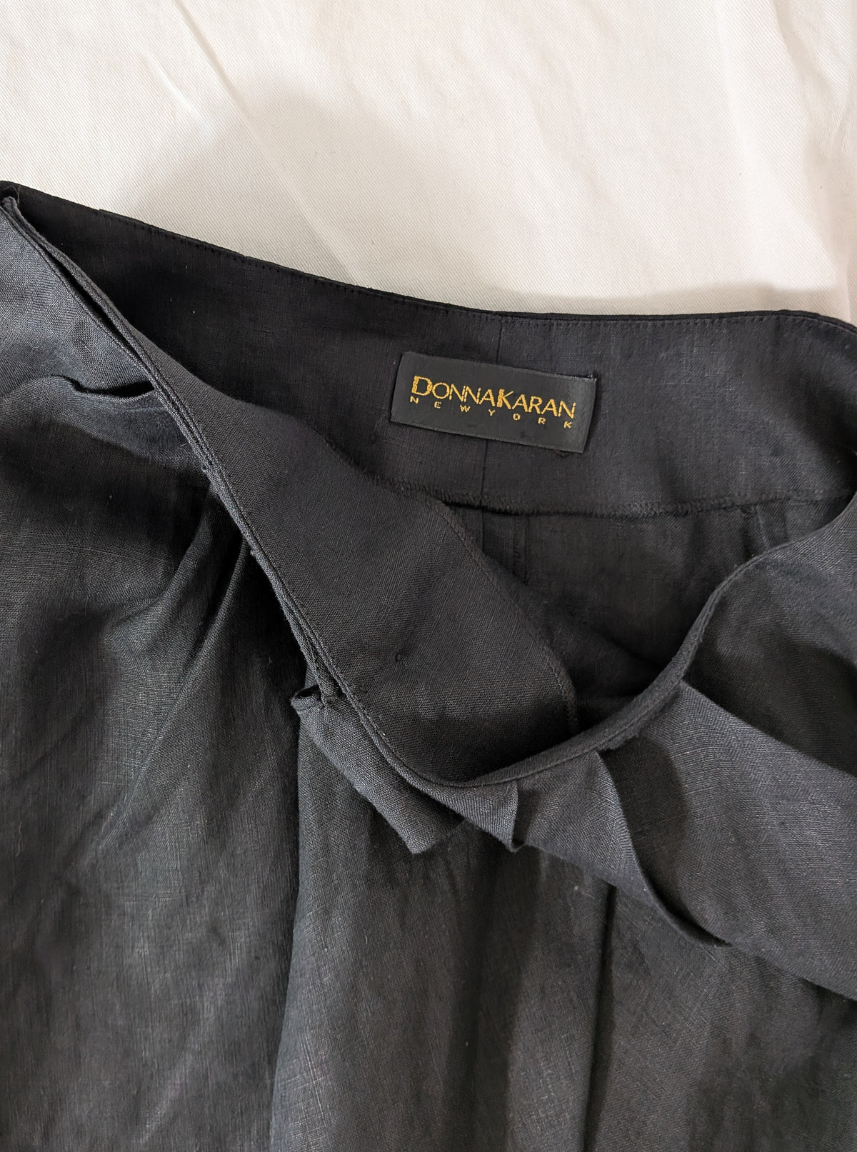 1990s DKNY Linen Wrap Skirt | S