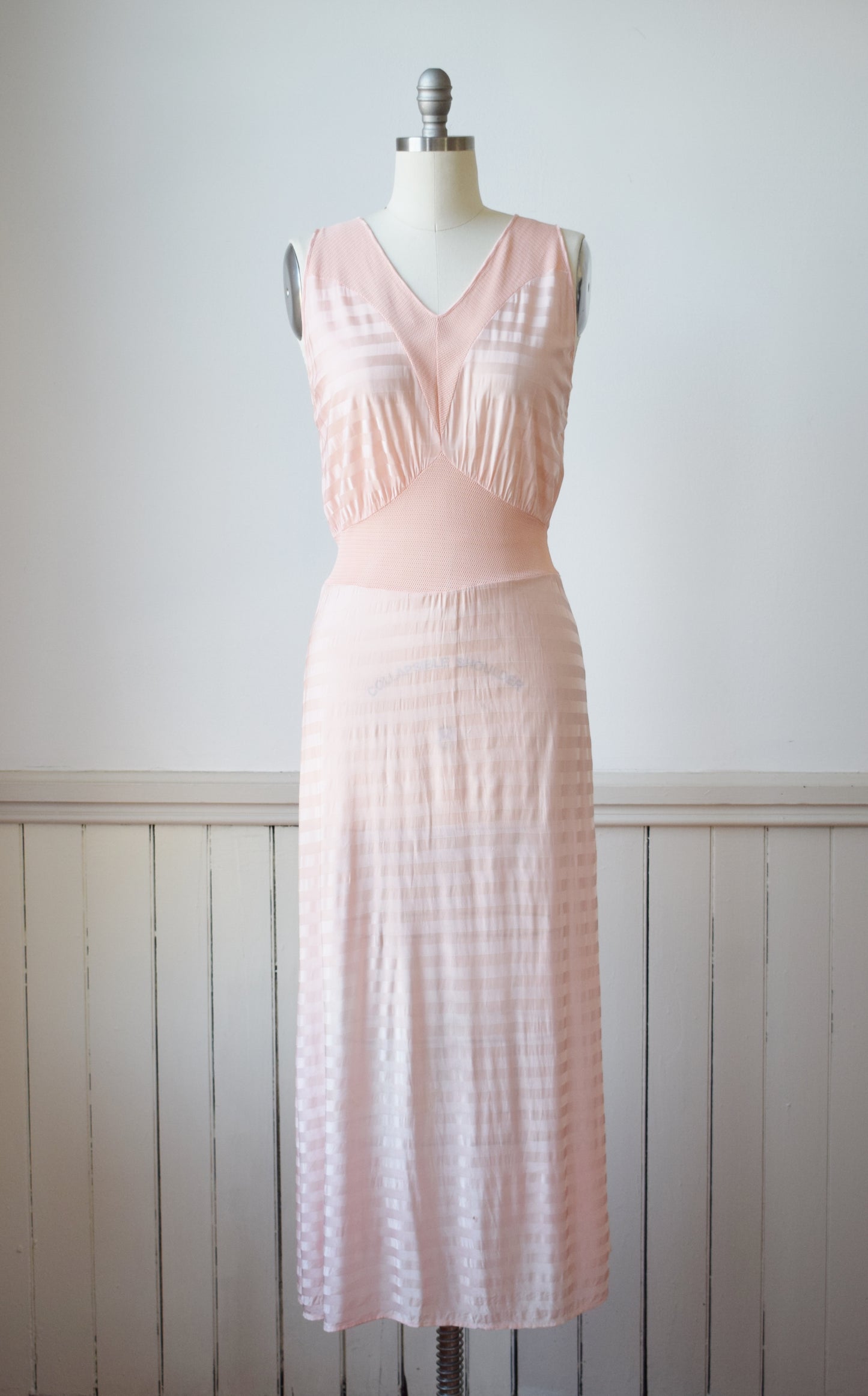 1940s Rayon Jersey Nightgown Dress | M/L