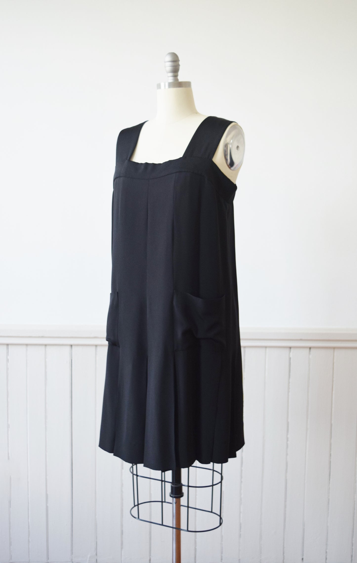 CHANEL Black Silk Dress | 1980s Vintage | Flapper-Style | M