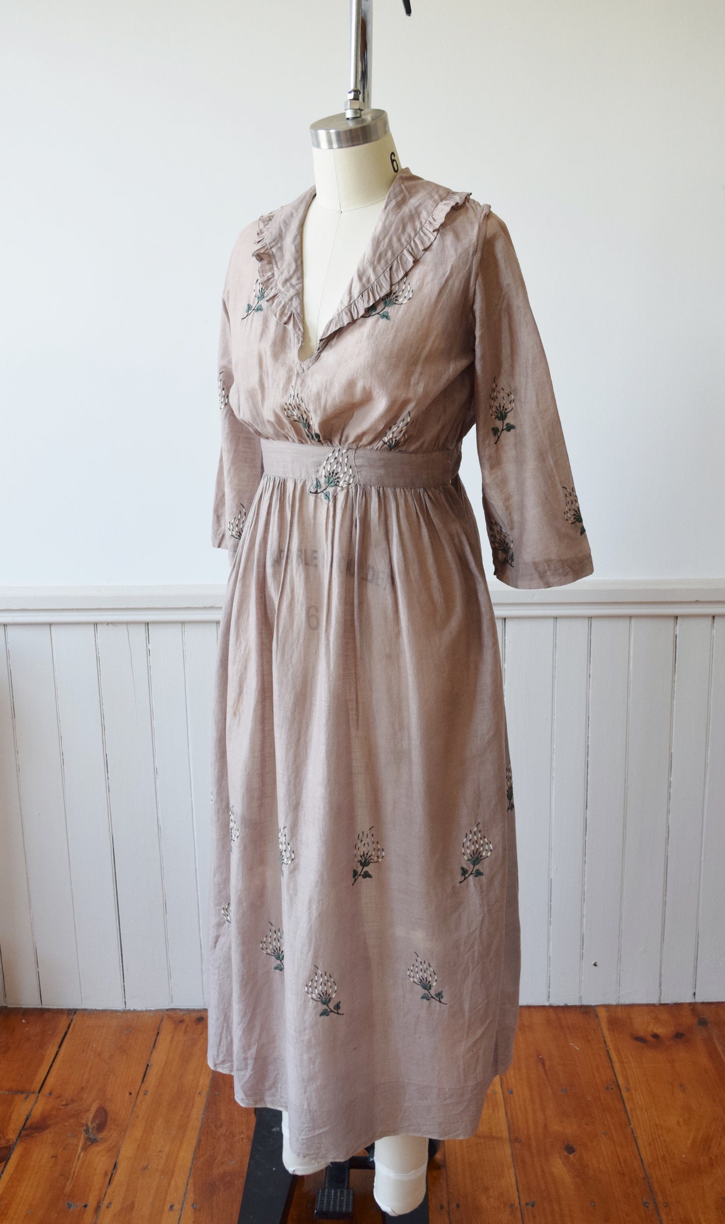 Antique Dove Grey Embroidered Dress | C. 1910 | XS/P