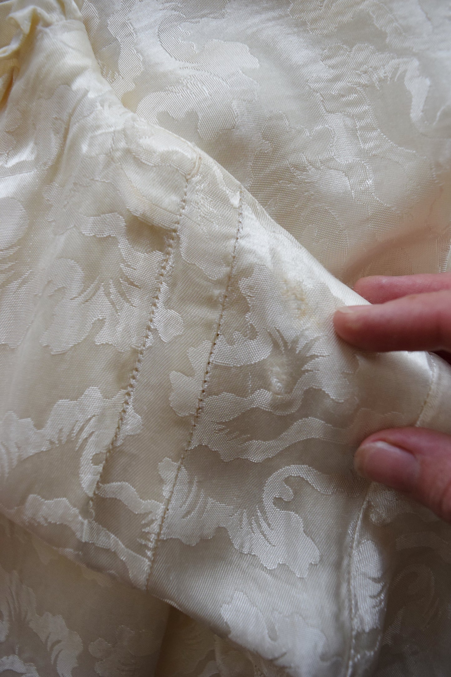 1940s Cream Satin Wrap Dress(ing Gown)