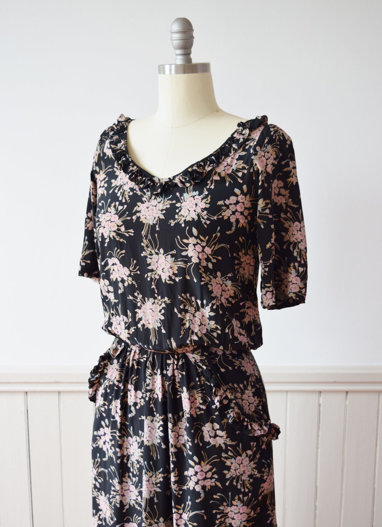 1970s/1980s Gina Fratini Dark Floral Silk Dress | S