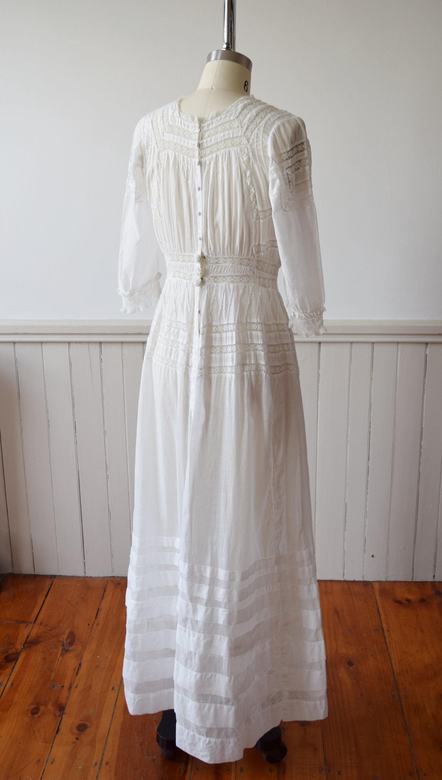 Edwardian Cotton and Lace Gown | 1910s | Small