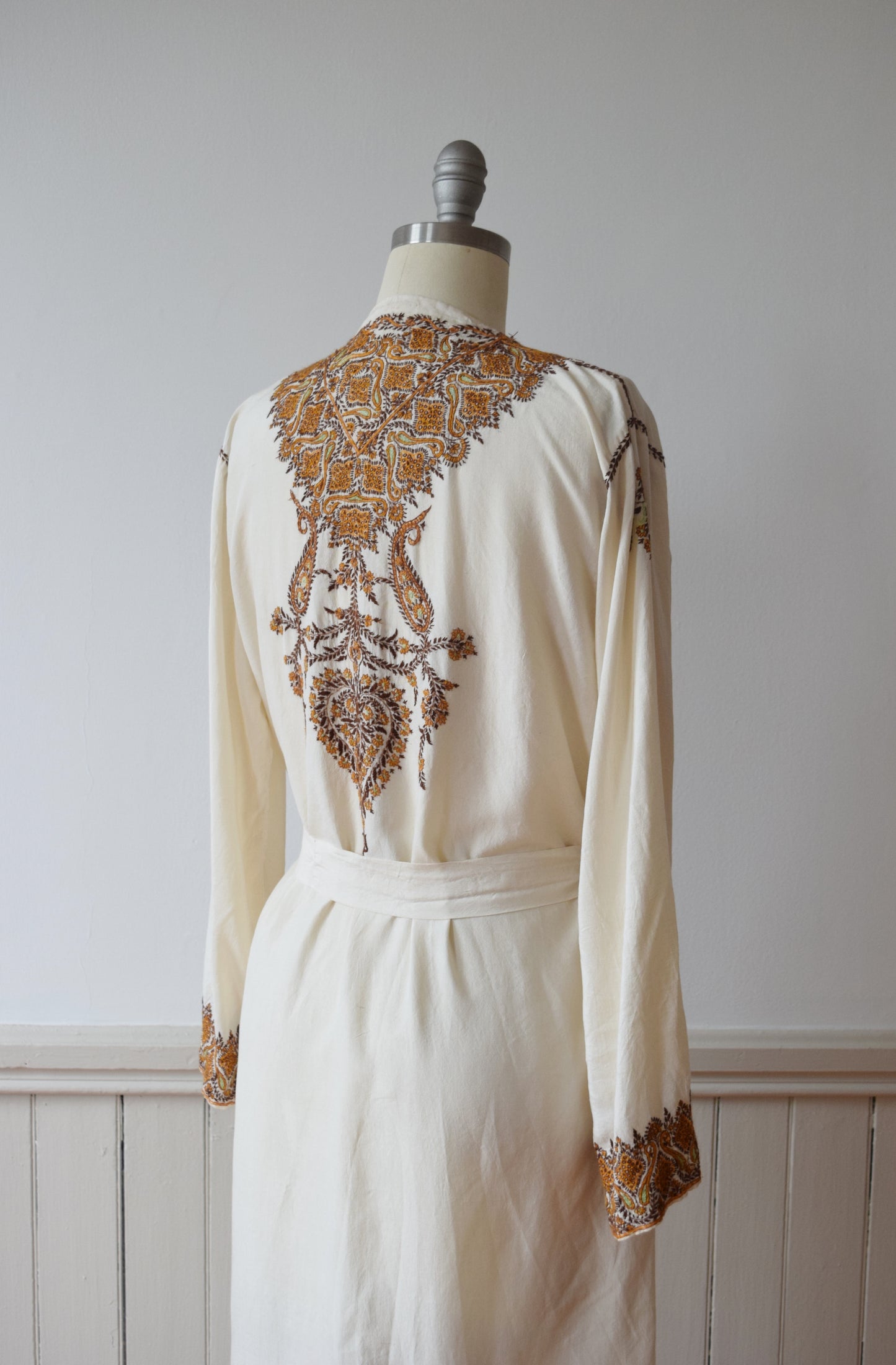 Mid-Century Kashmiri Embroidered Pongee Silk Robe | Wrapper