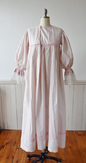 1970s Victorian-style Reproduction Nightgown Dress | M