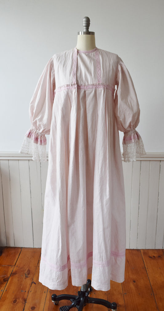 1970s Victorian-style Reproduction Nightgown Dress | M