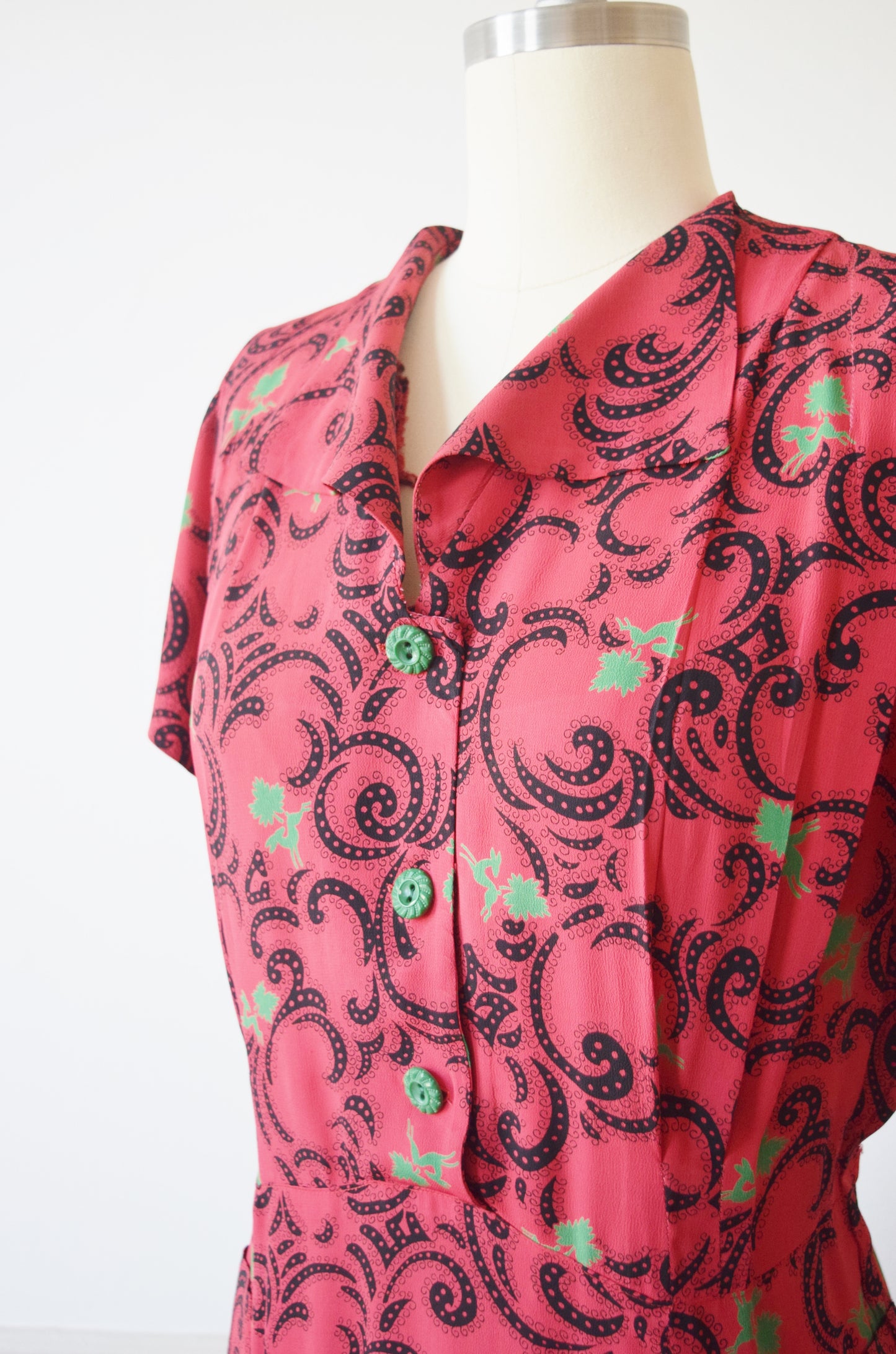 1940s Novelty  Print Day Dress | M-L
