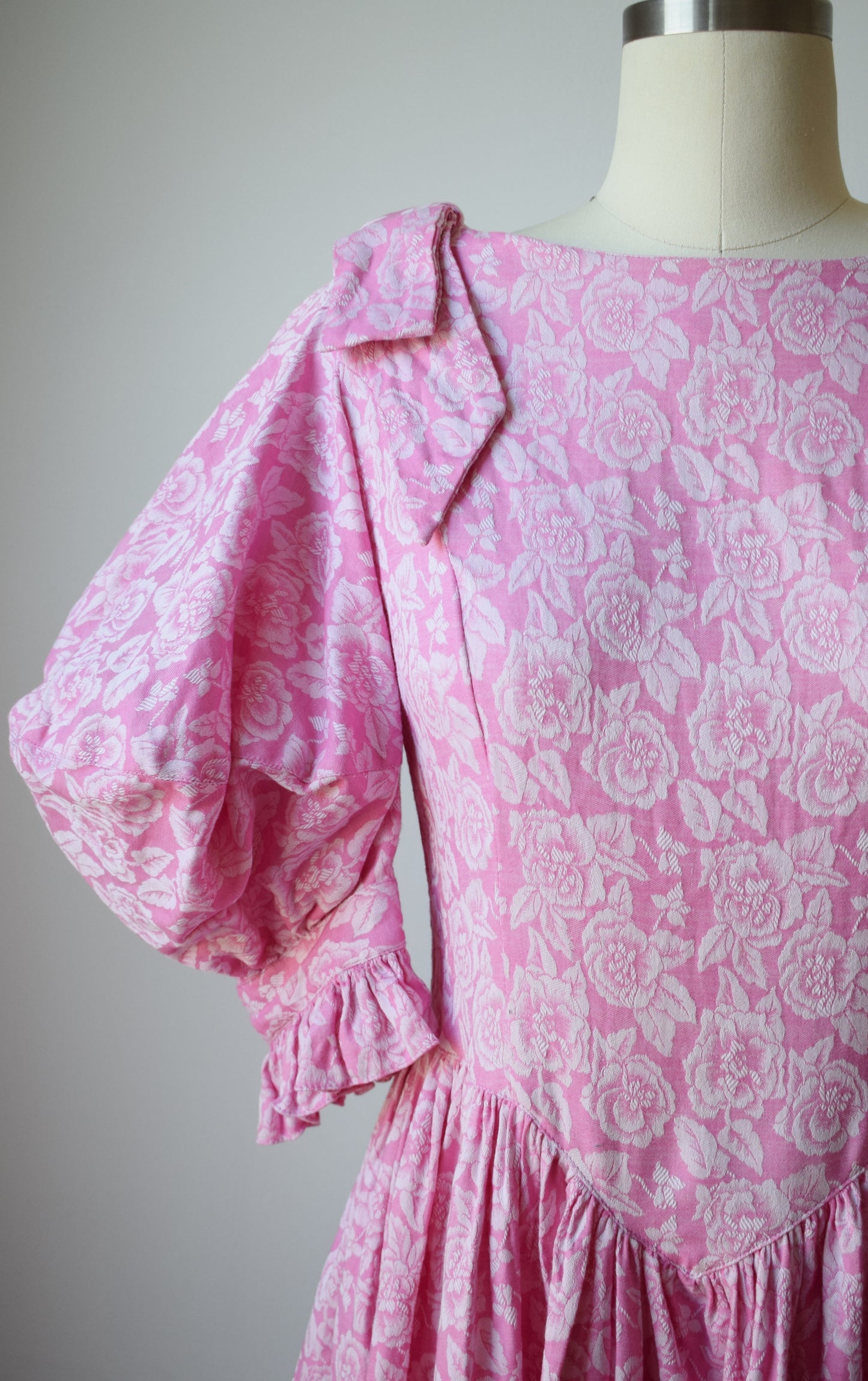 Vintage Pink Puff Sleeve Dress | M
