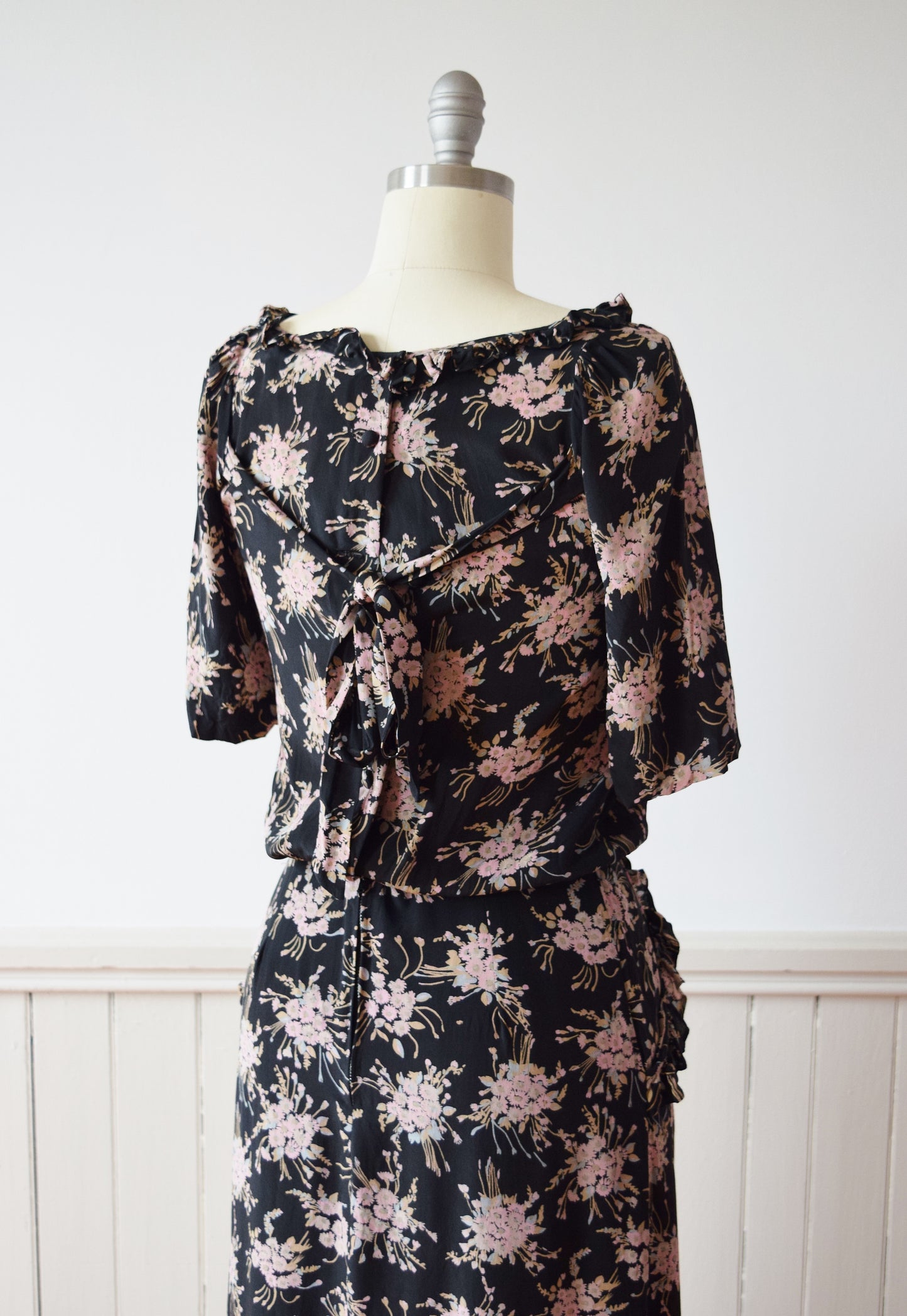 1970s/1980s Gina Fratini Dark Floral Silk Dress | S