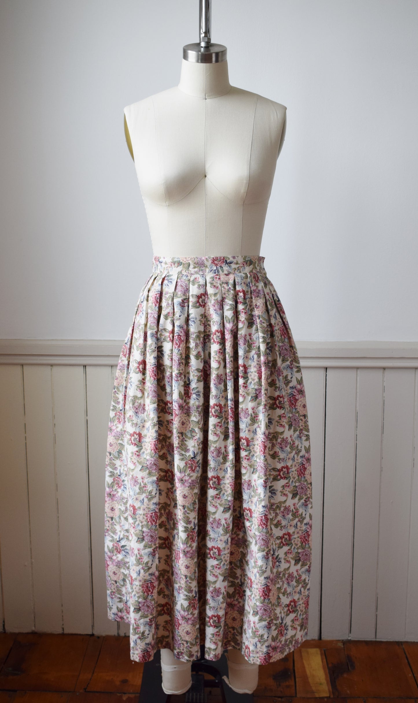 Vintage Pleated Floral Midi Skirt | XS/S