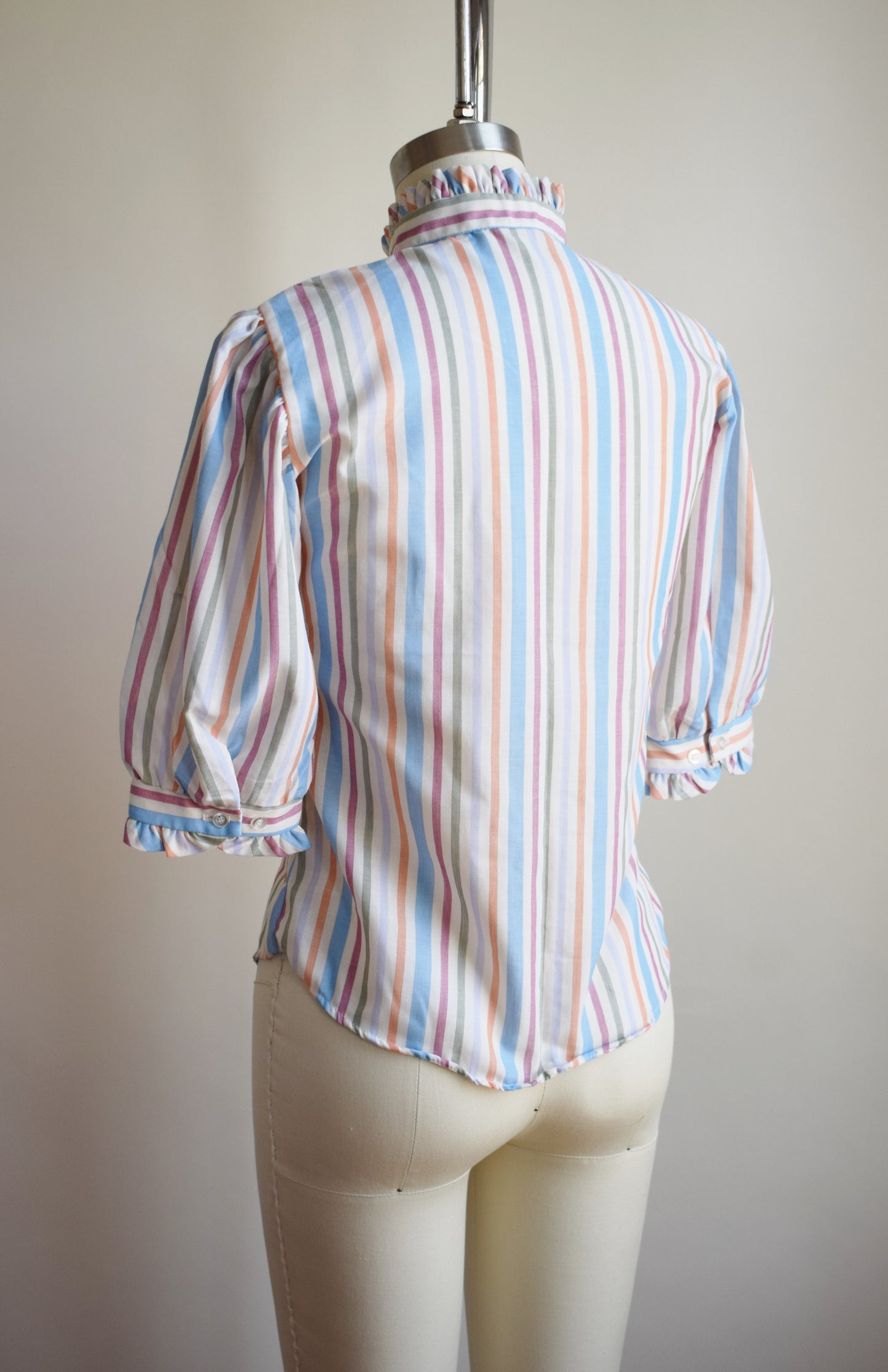 1970s Puff Sleeve Candy Stripe Blouse | XS/S