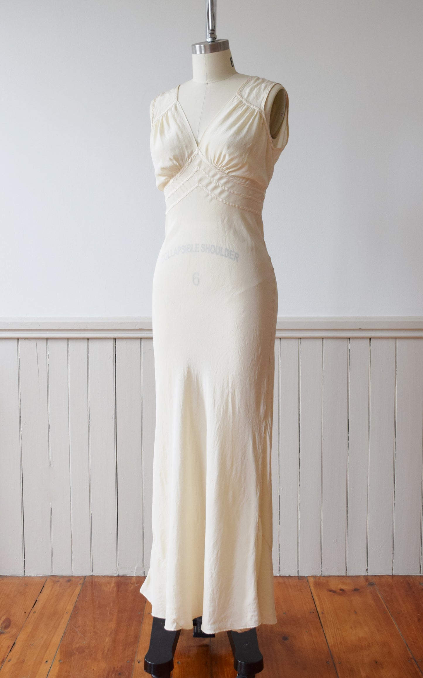 1930s Bias Cut Crème Silk Nightgown | Slip Dress