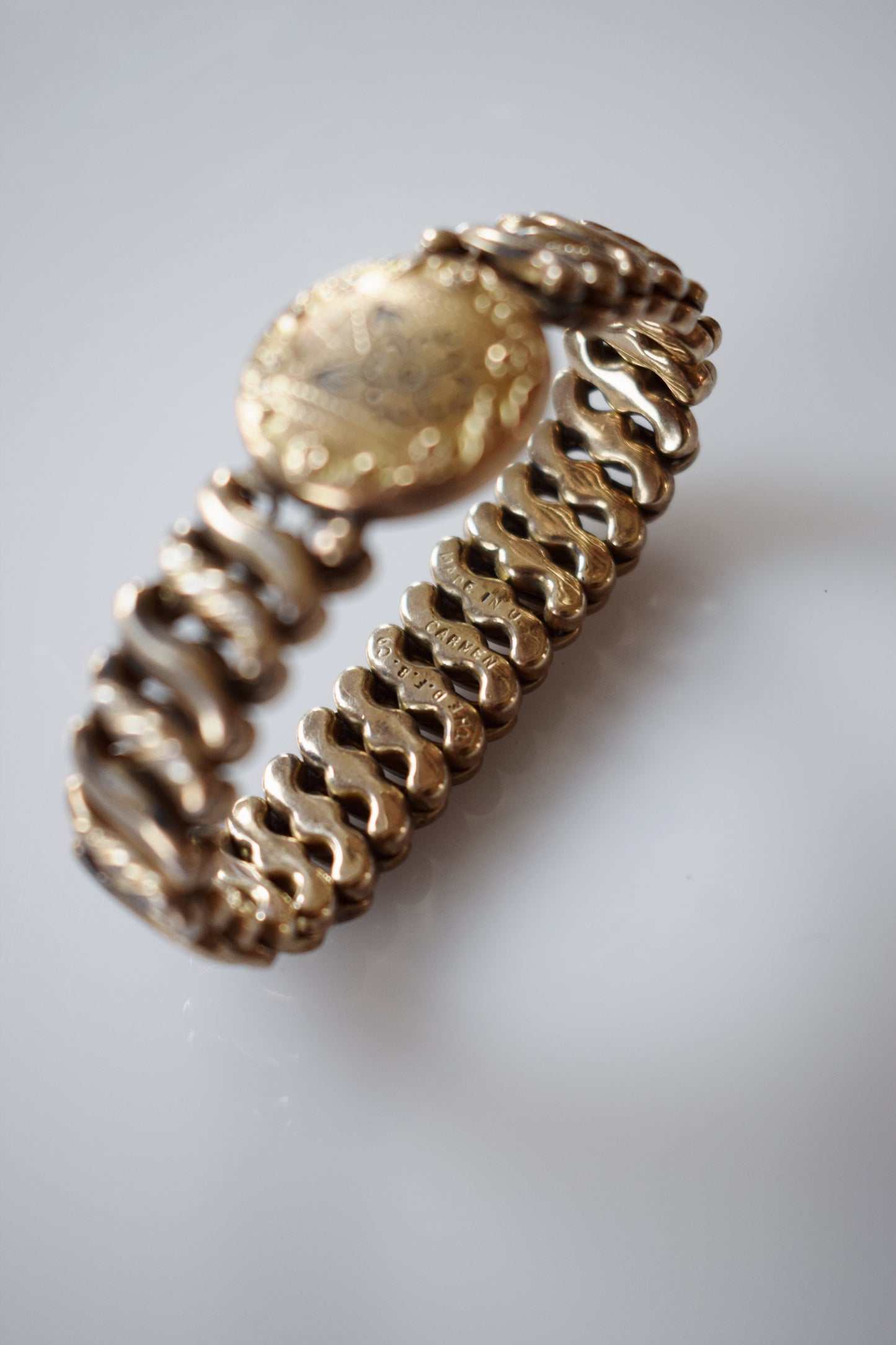 Antique Sweetheart Expansion Bracelet | Round w/ Flower