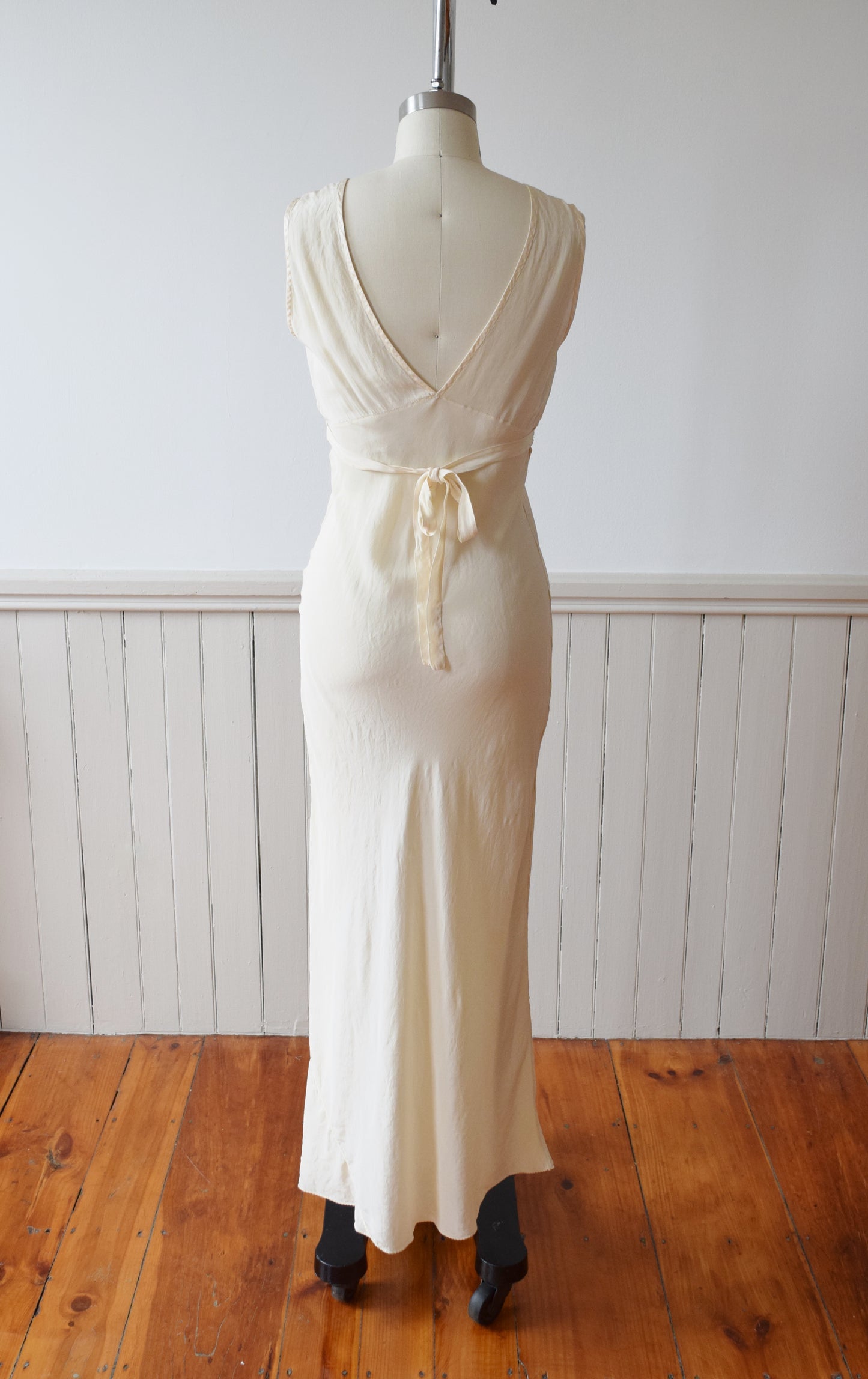 1930s Bias Cut Crème Silk Nightgown | Slip Dress