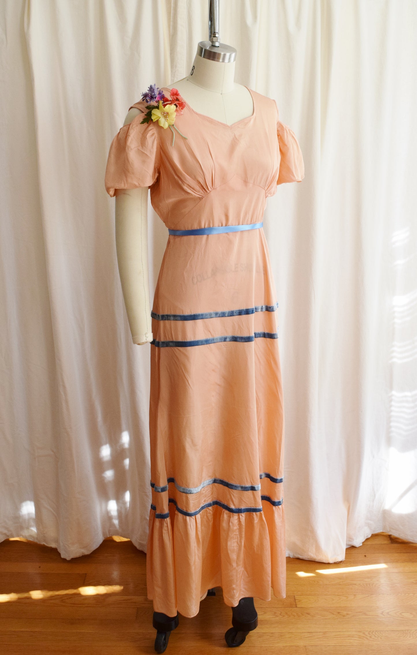 1930s Peachy Taffeta Puff Sleeve Gown with Cold Shoulder Detail