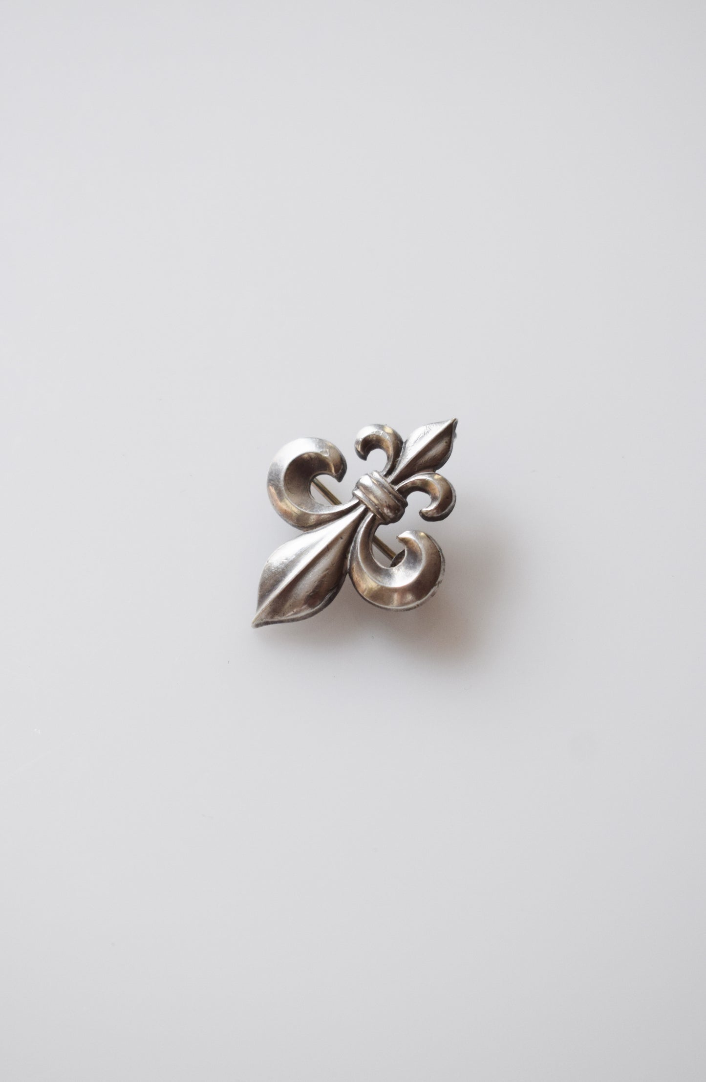 Antique Sterling Silver Fleur de Lis Brooch