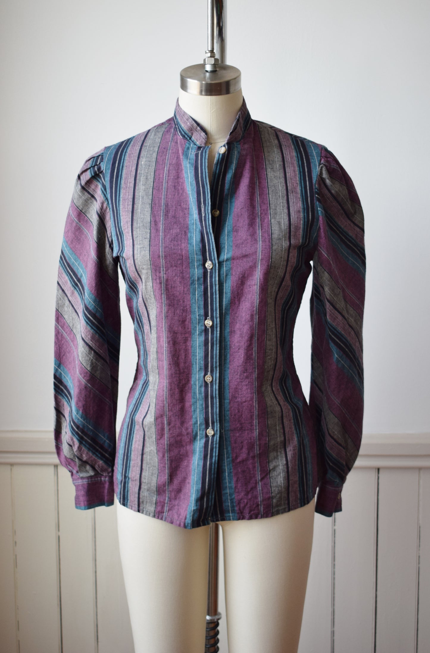 Vintage Striped Puff Sleeve Button Down | M