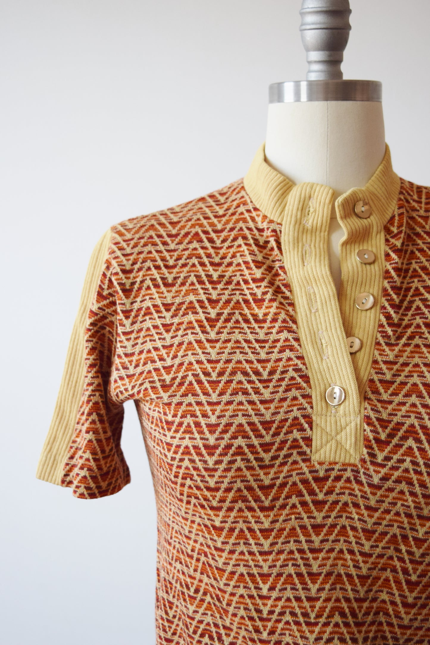 1970s Chevron Knit Shirt | M/L