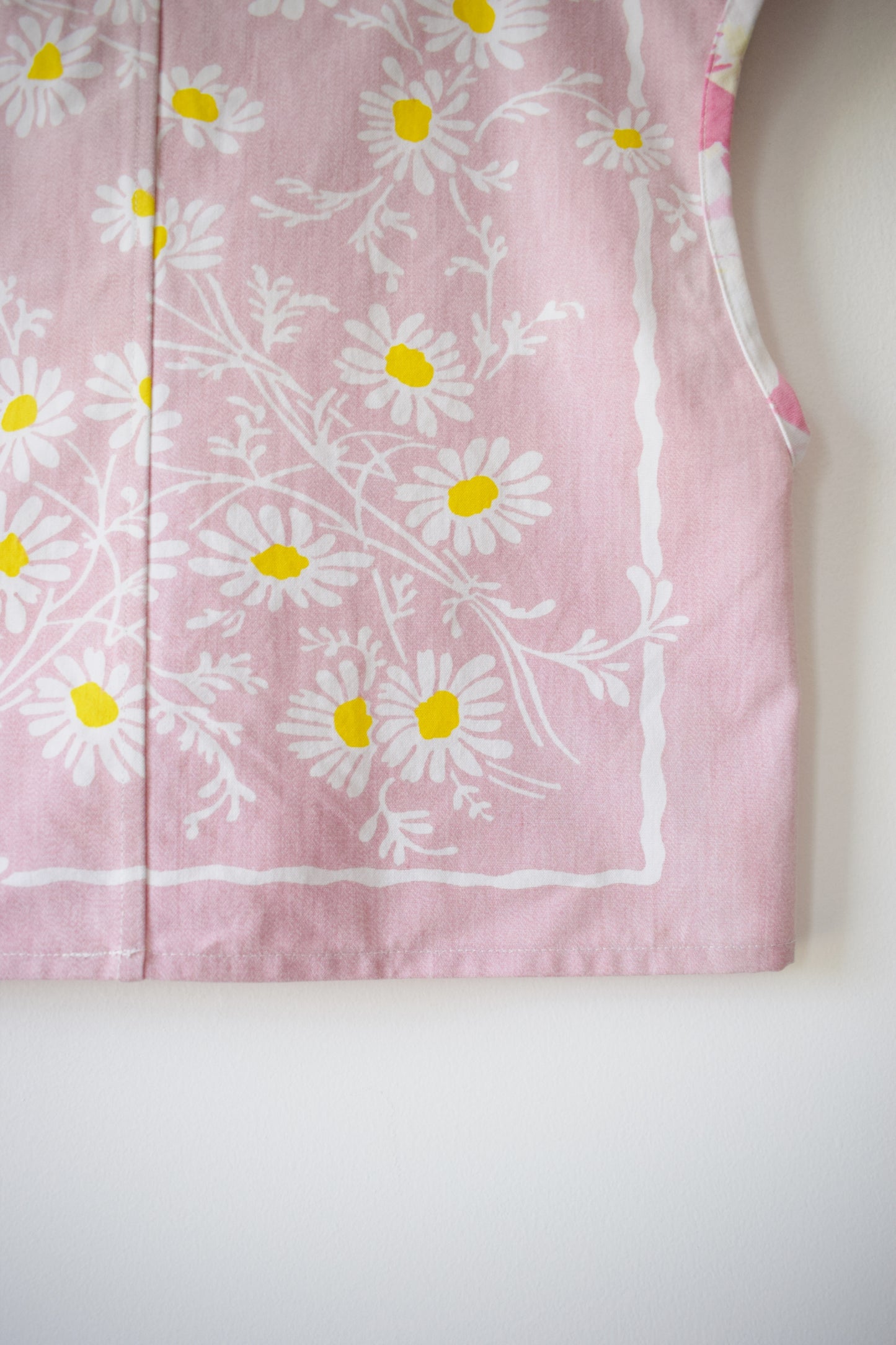 Vintage Pink Daisy Tablecloth Top | S