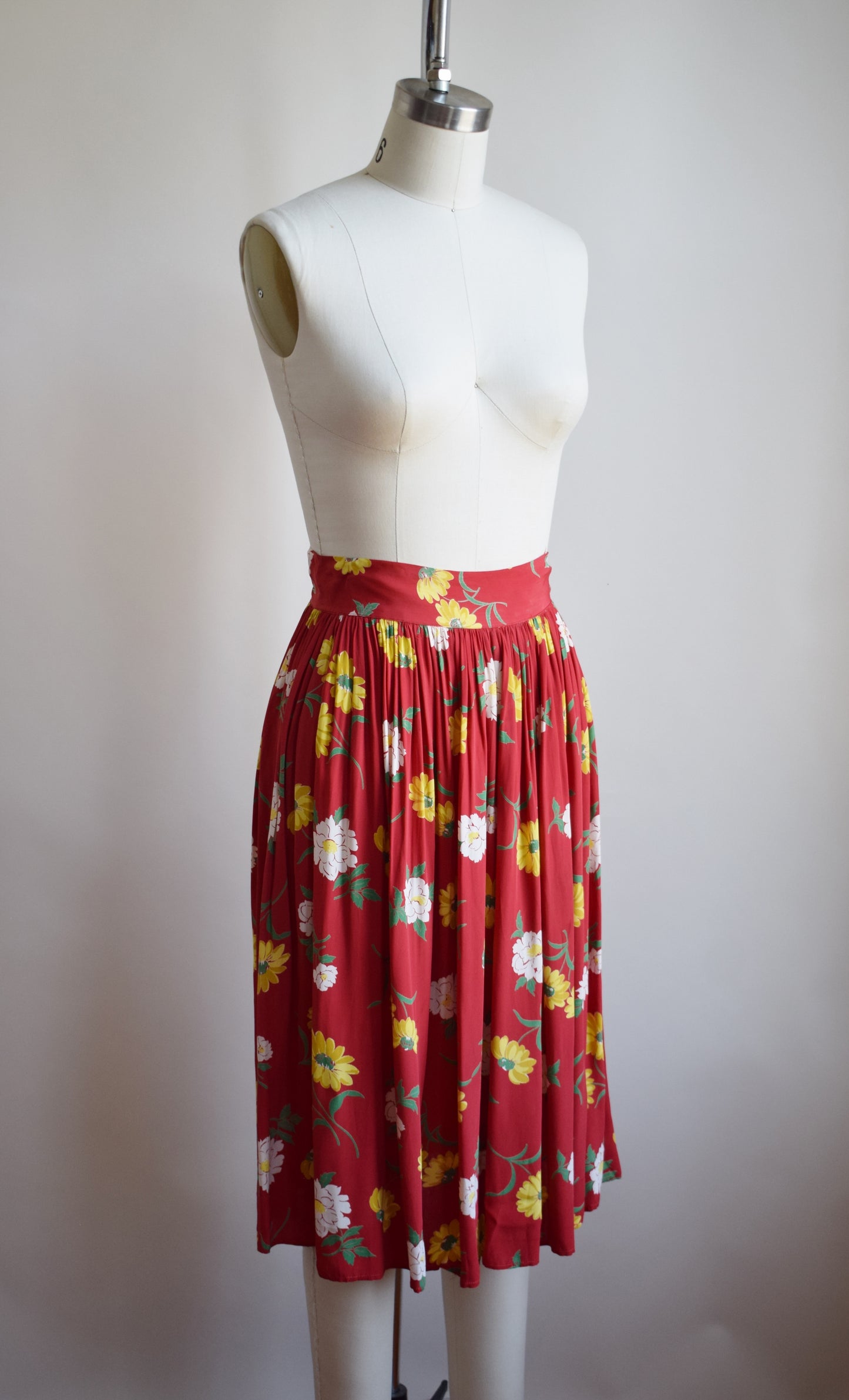 1940s Cold Rayon Floral Print Skirt | XS/S