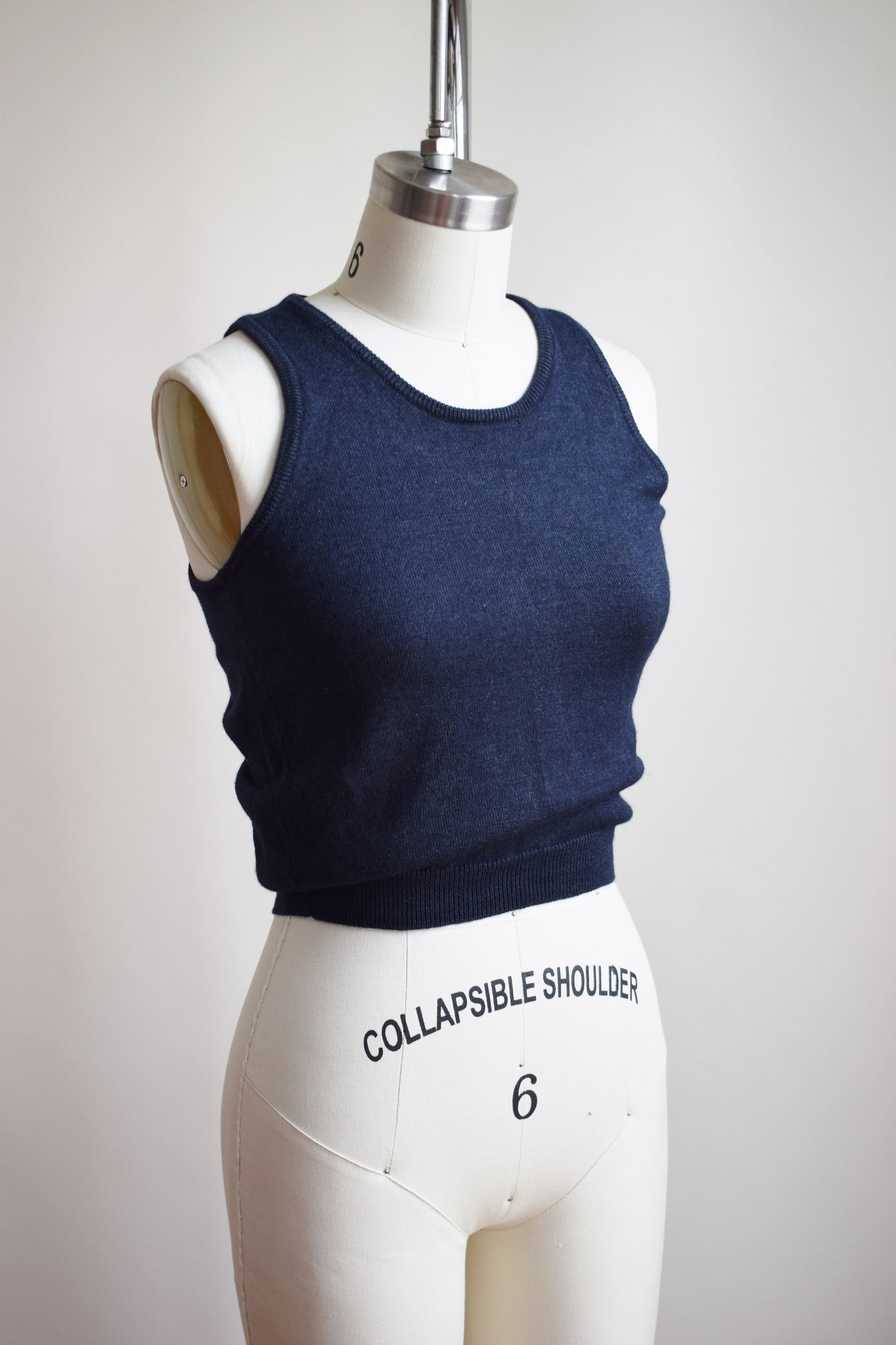 Vintage Cashmere + Silk Blend Knit Top by Ralph Lauren | XS/S